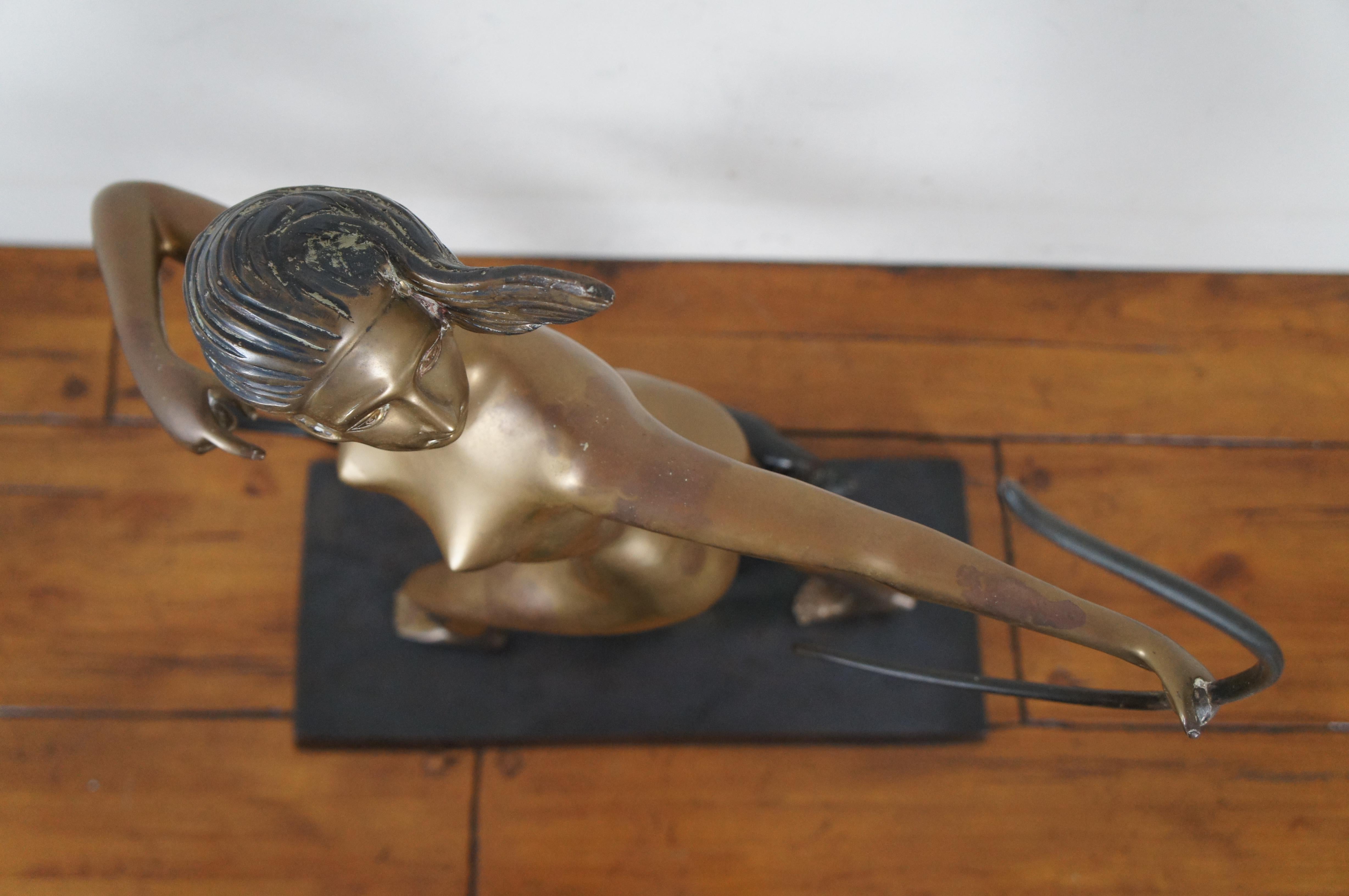 French Bronze Art Deco Diana Artemis Goddess Greyhound Hunt Sculpture For Sale 4