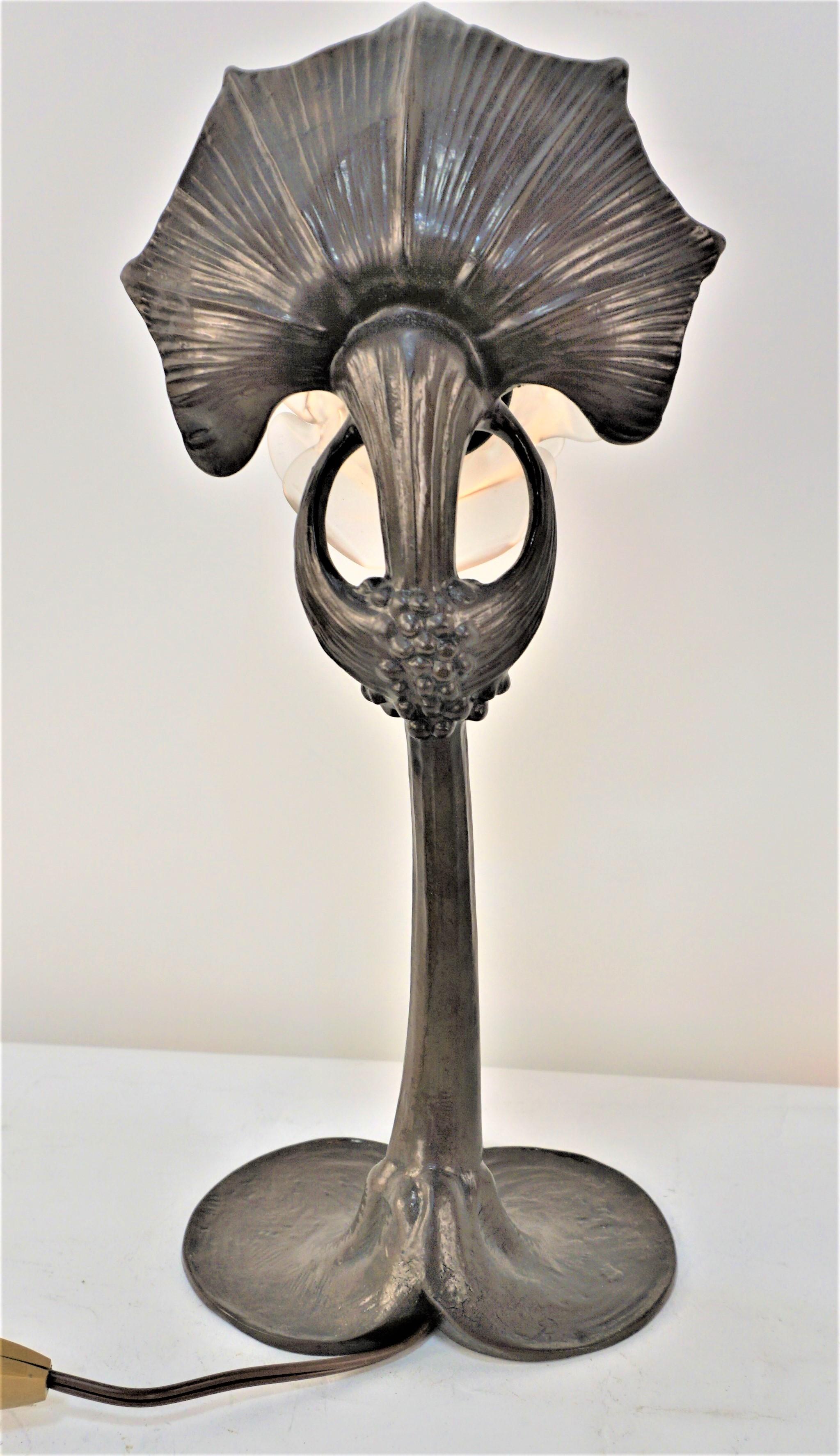 French Bronze Art Nouveau Table Lamp For Sale 1