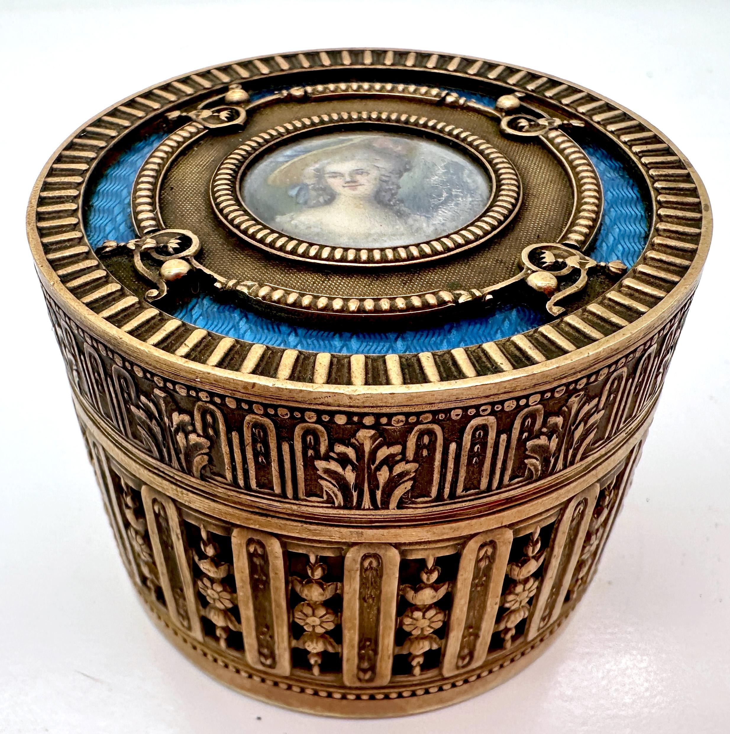Französische Bronze & blaue Guilloche-Emaille-Porträtbox - gestempelt 'Frankreich im Angebot 1