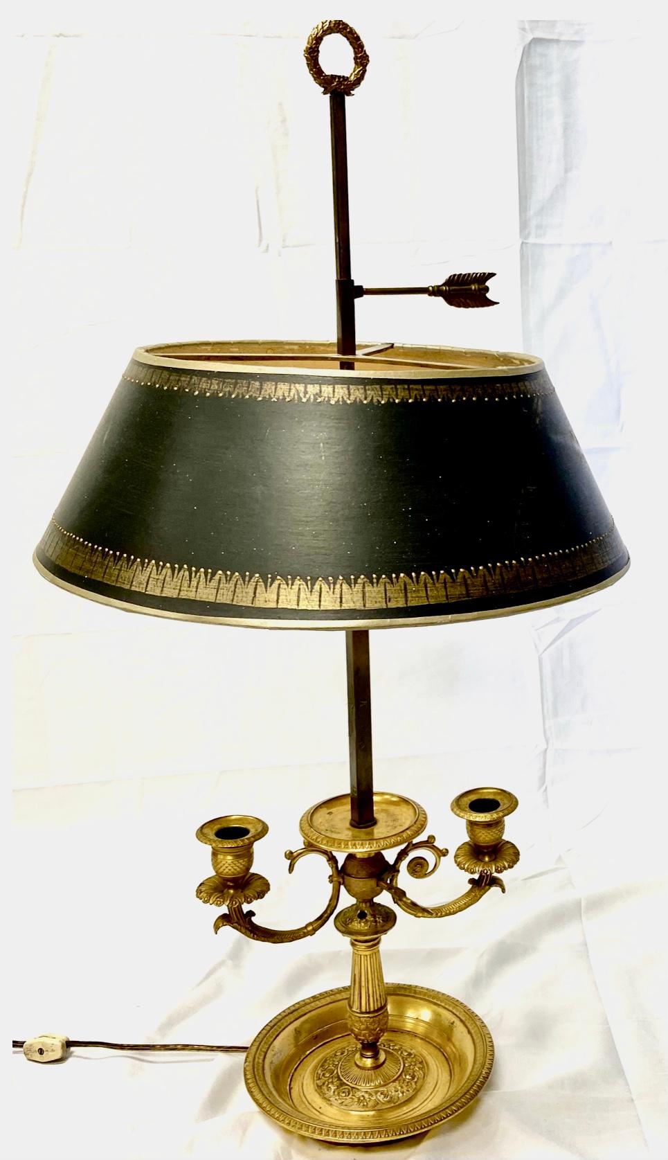 Bronze Lampe bouillotte française en bronze en vente