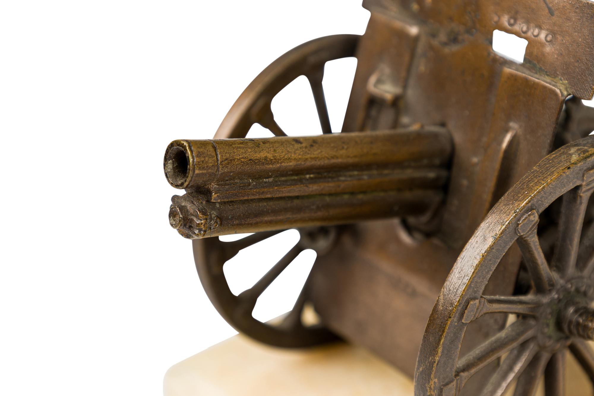 Modèle de canon en bronze français en vente 1
