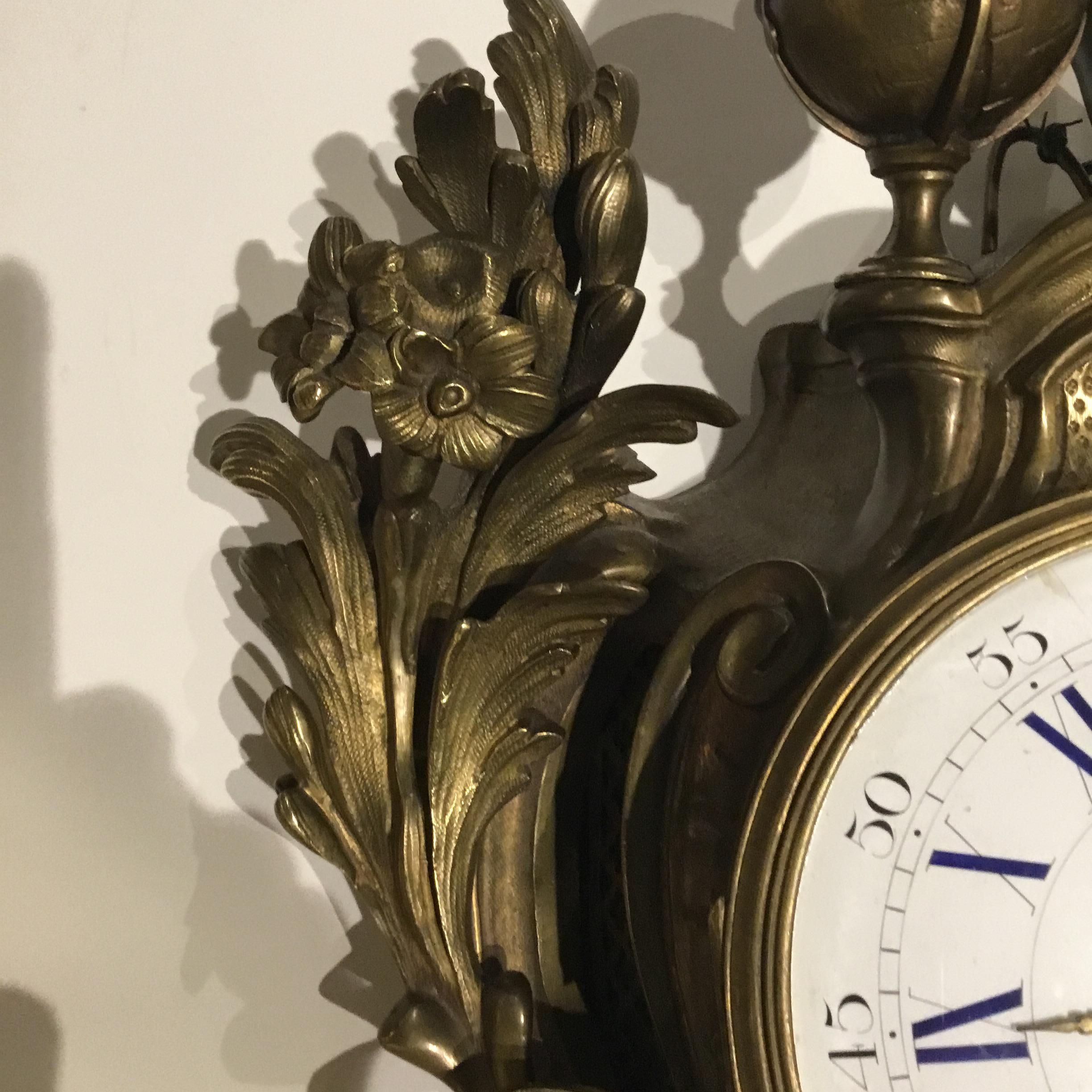 French Bronze Cartel Clock, 19th Century For Sale 3