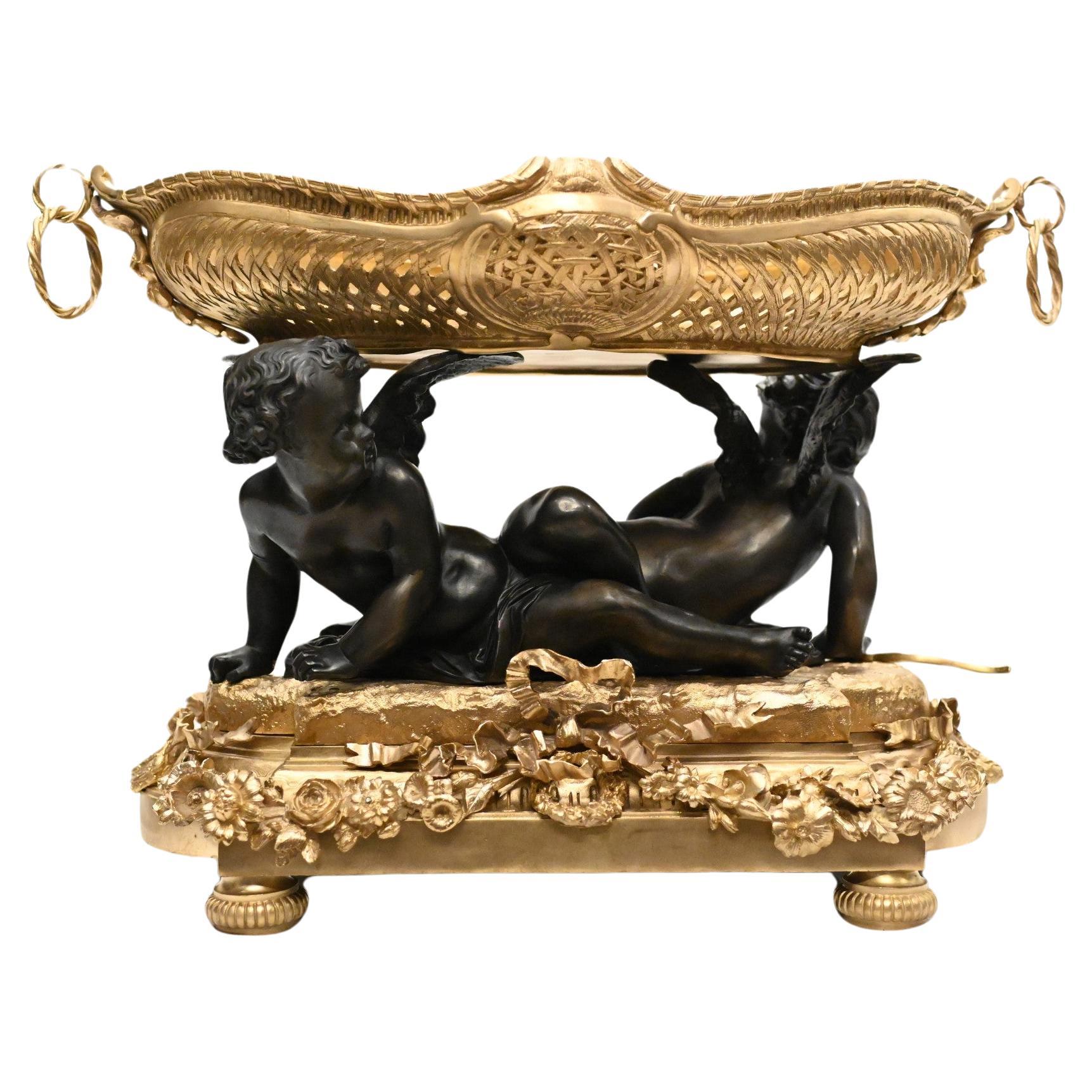 Bol décoratif Tazza en bronze doré d'après Clodion