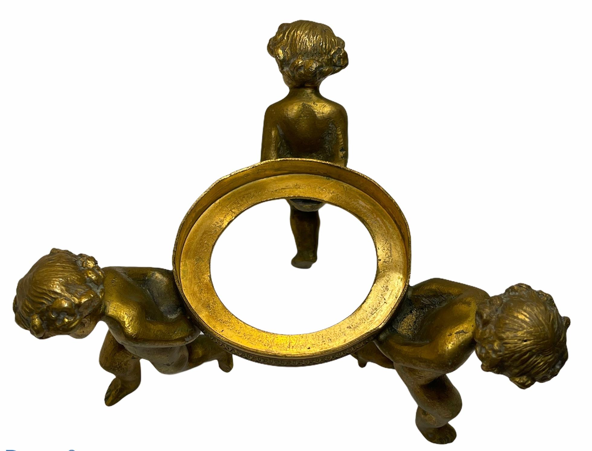 Candy/Nussschale aus Bronze mit Cherubs-Schliff aus Kristall (Maschinell gefertigt) im Angebot