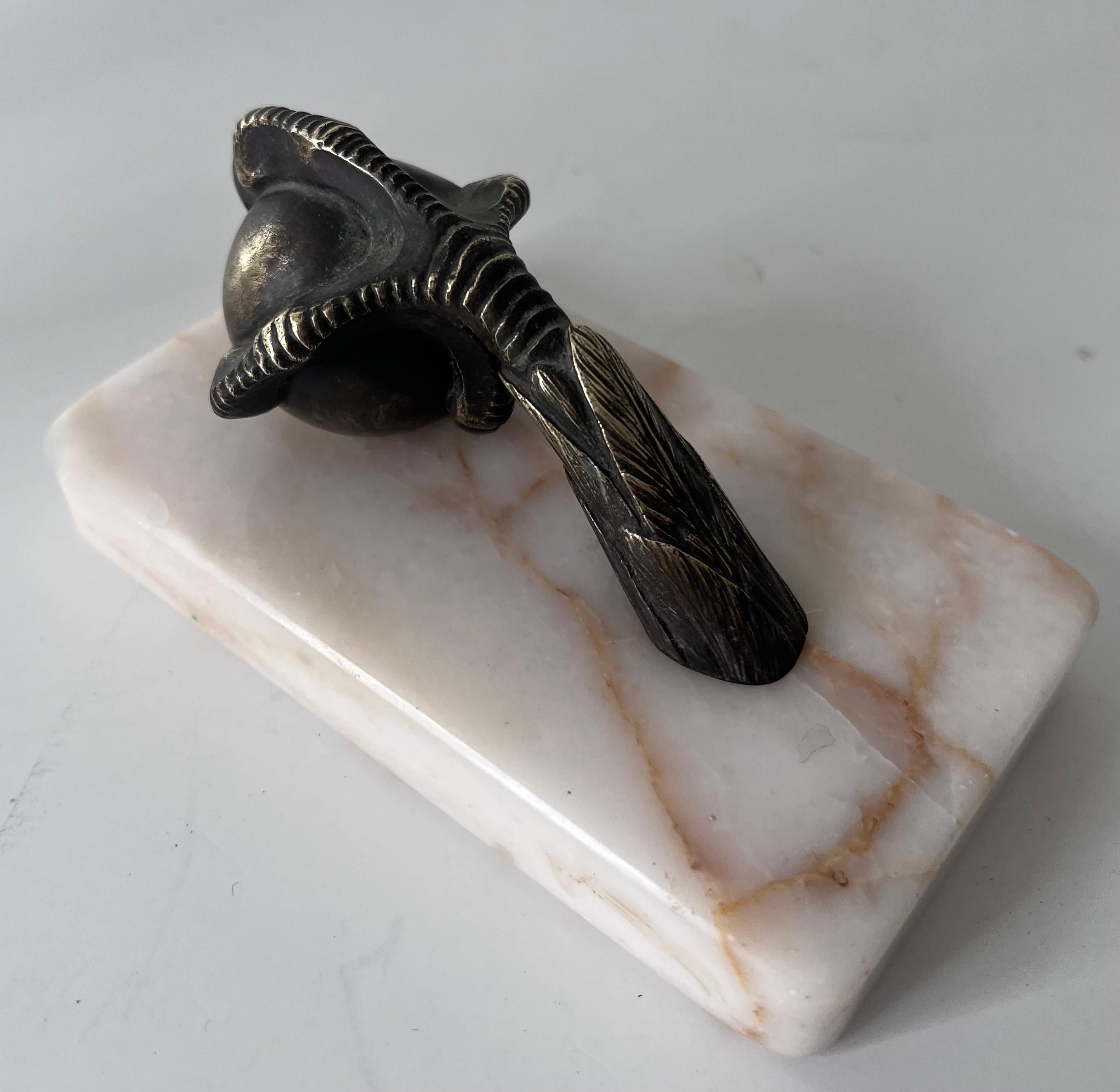 French Bronze Claw Paperweight on Marble Base In Good Condition For Sale In Los Angeles, CA