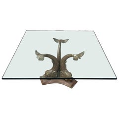 Französischer Delphin-Couchtisch oder Cocktailtisch aus Bronze