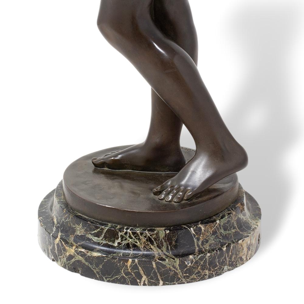 Mujer francesa de bronce de Jean Verschneider y Etling Paris, Art Decó hacia 1920 en venta 4