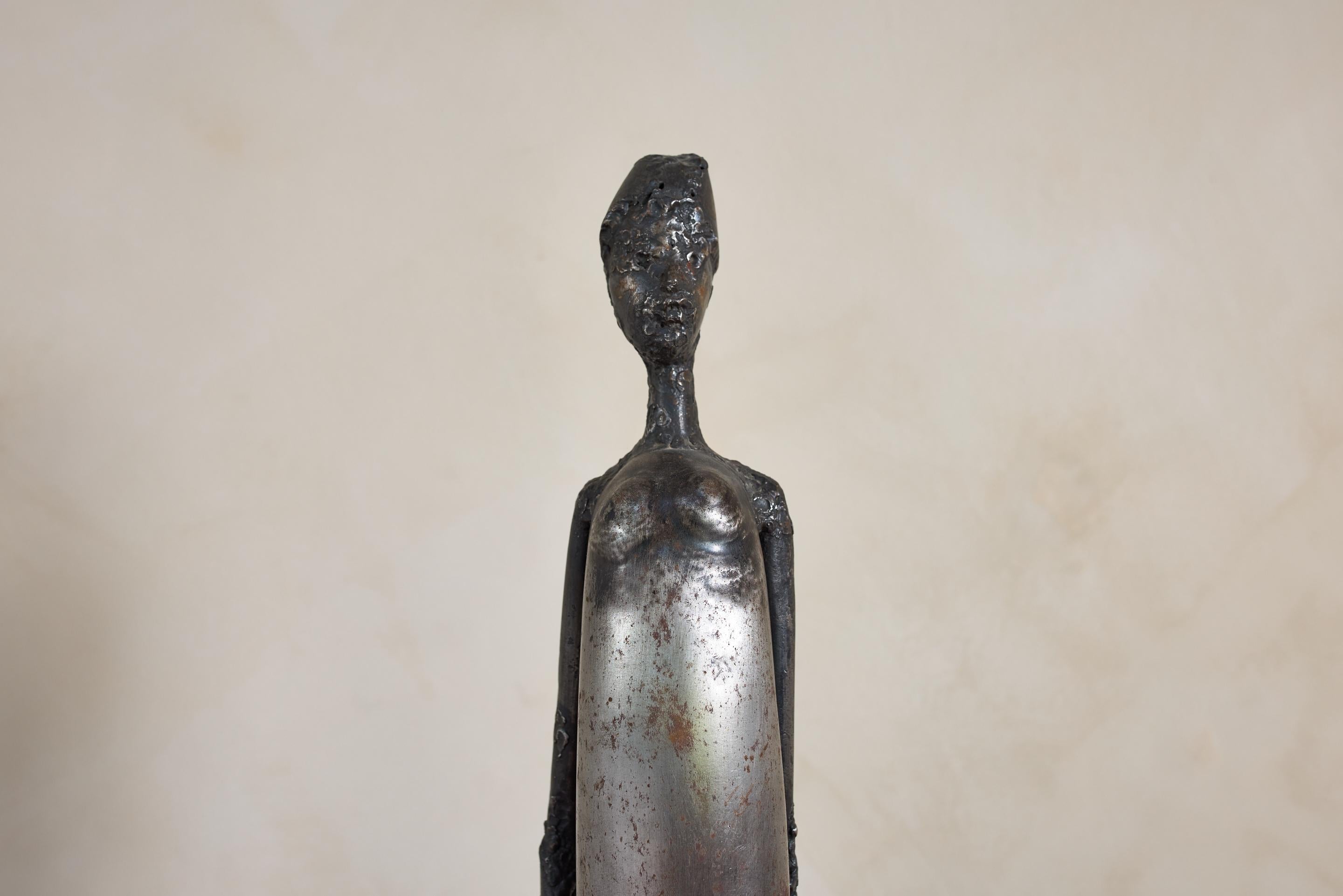 Sculpture féminine en bronze français en vente 5