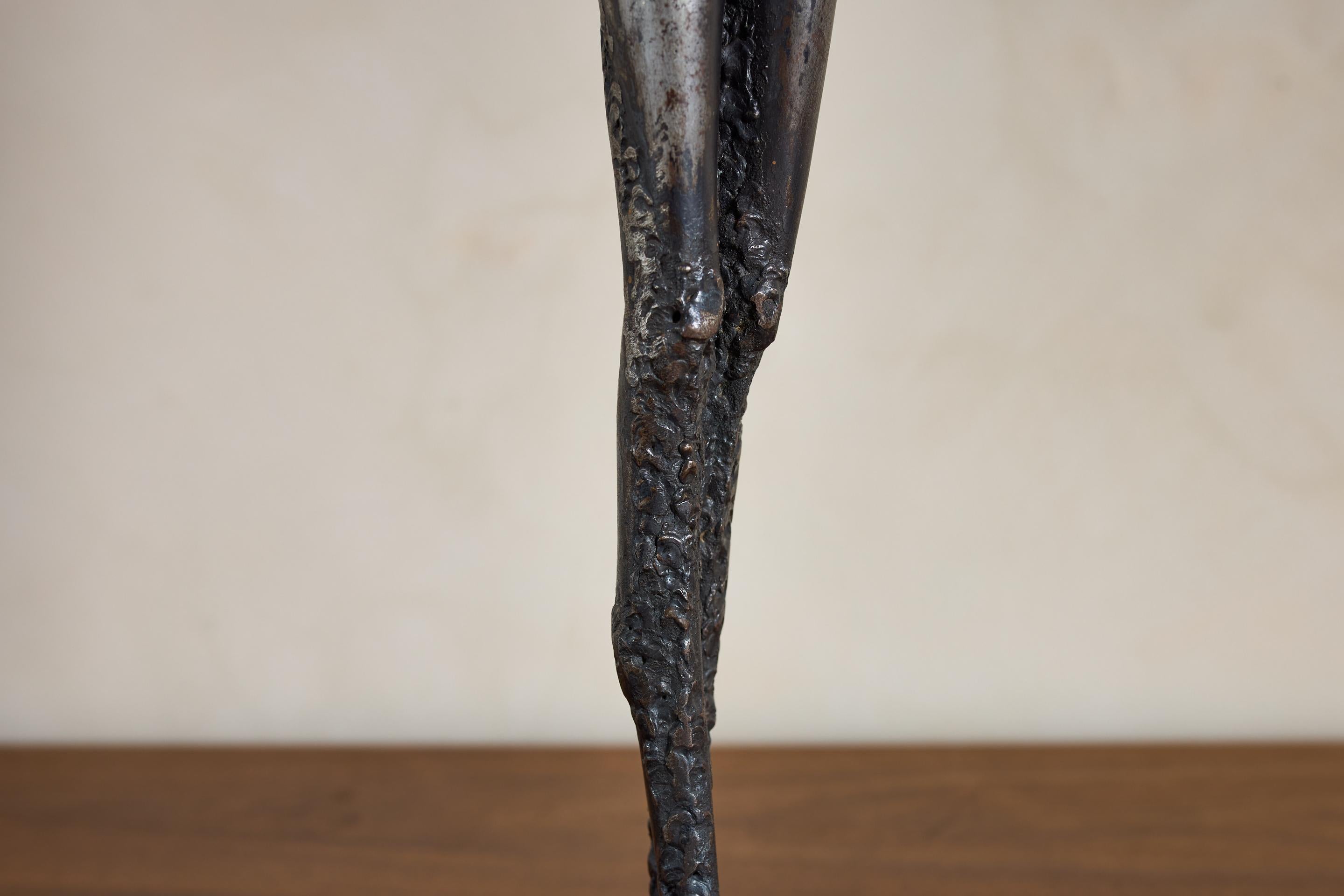 Sculpture féminine en bronze français en vente 10