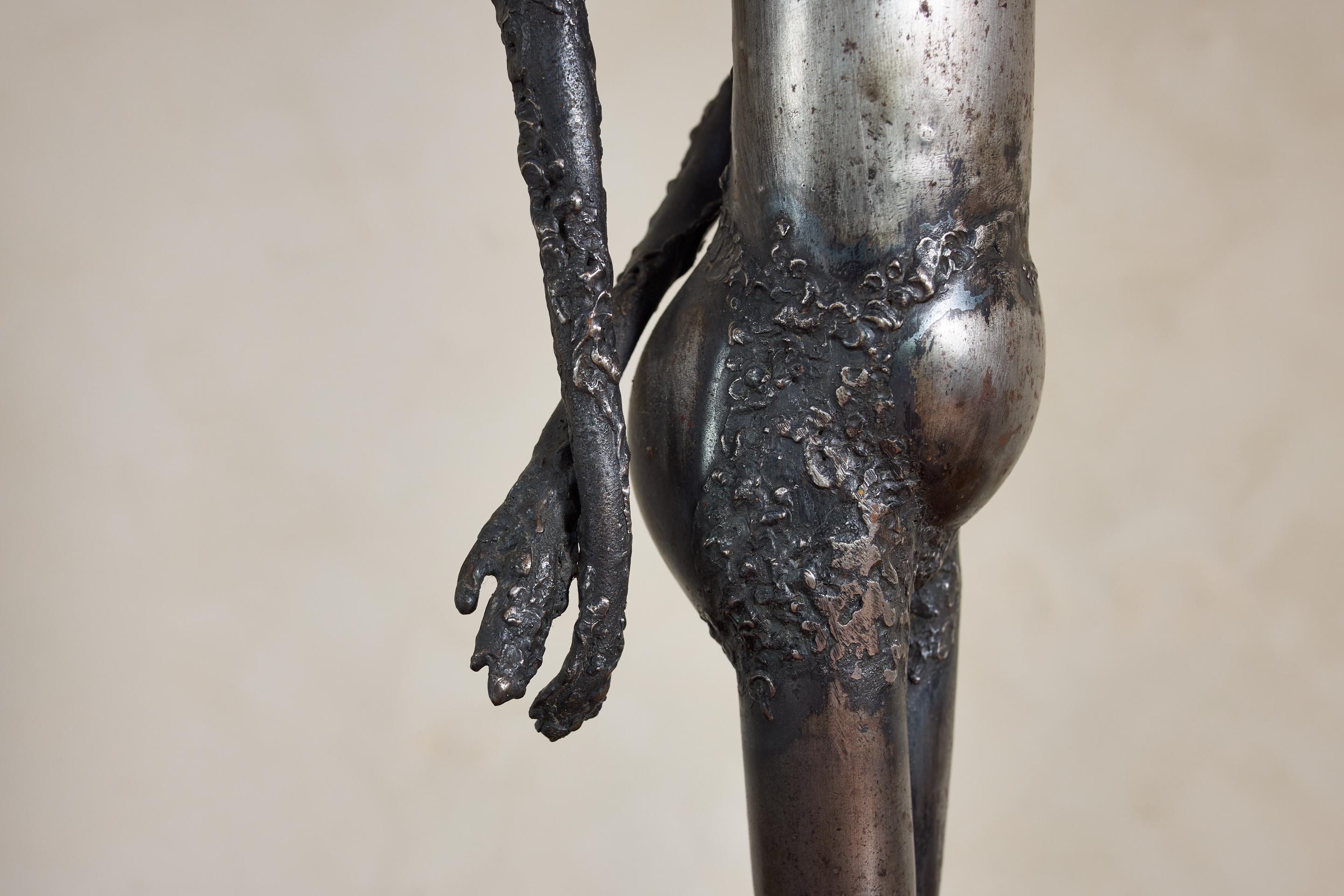 Sculpture féminine en bronze français en vente 12