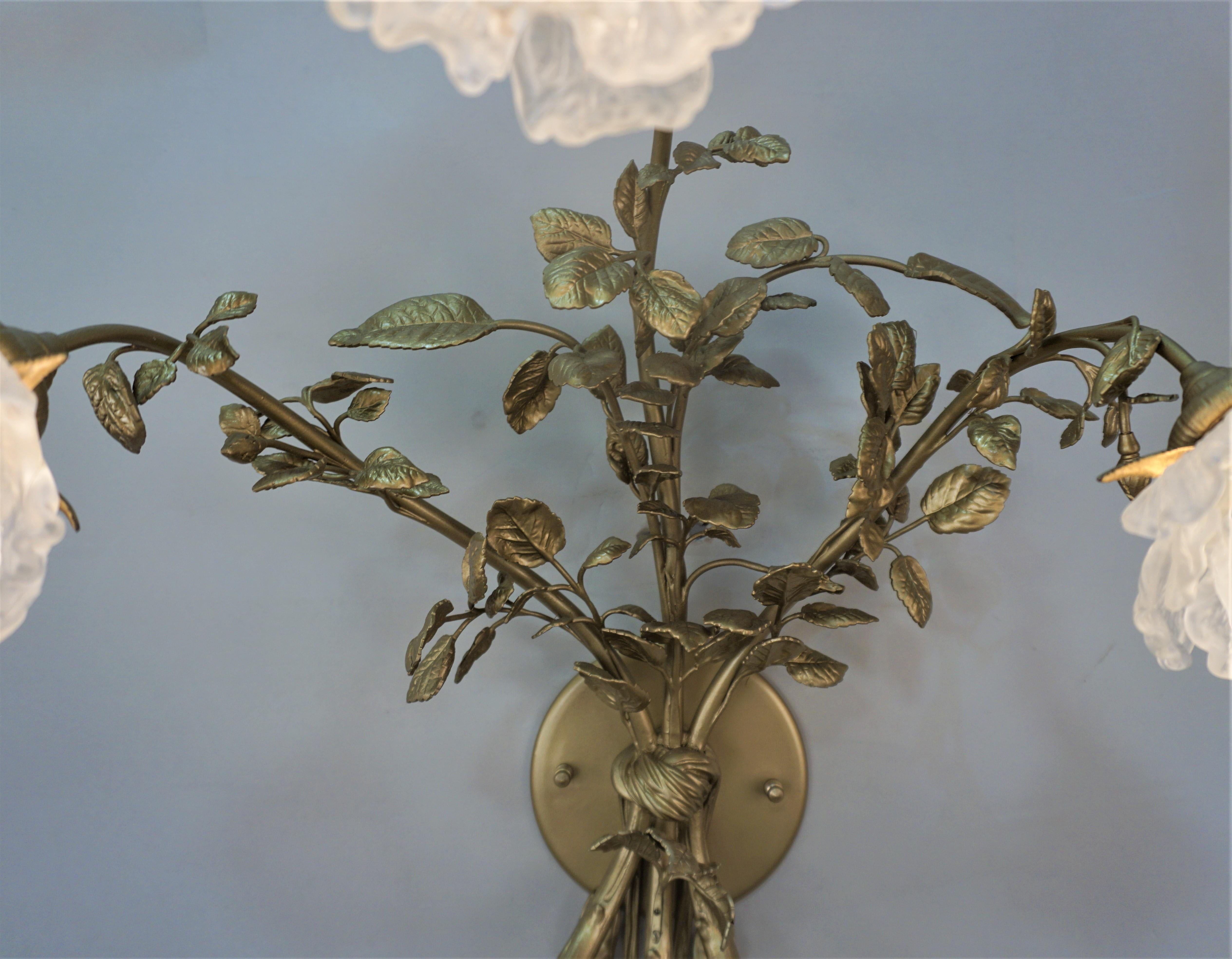 Early 20th Century French Bronze Flora Design Wall Sconces 1 Pair