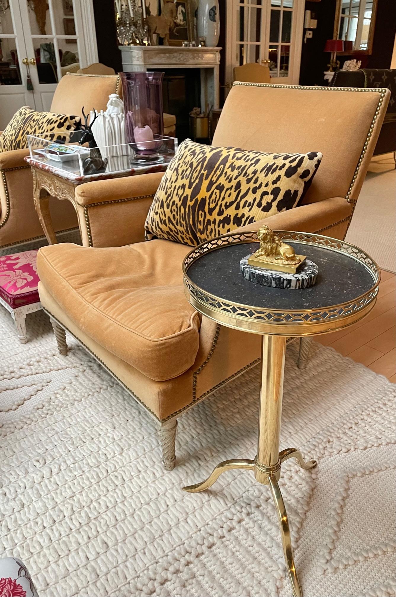 French Bronze Guéridon Side Table in the Manner of Maison Toulouse, Telescopic For Sale 10
