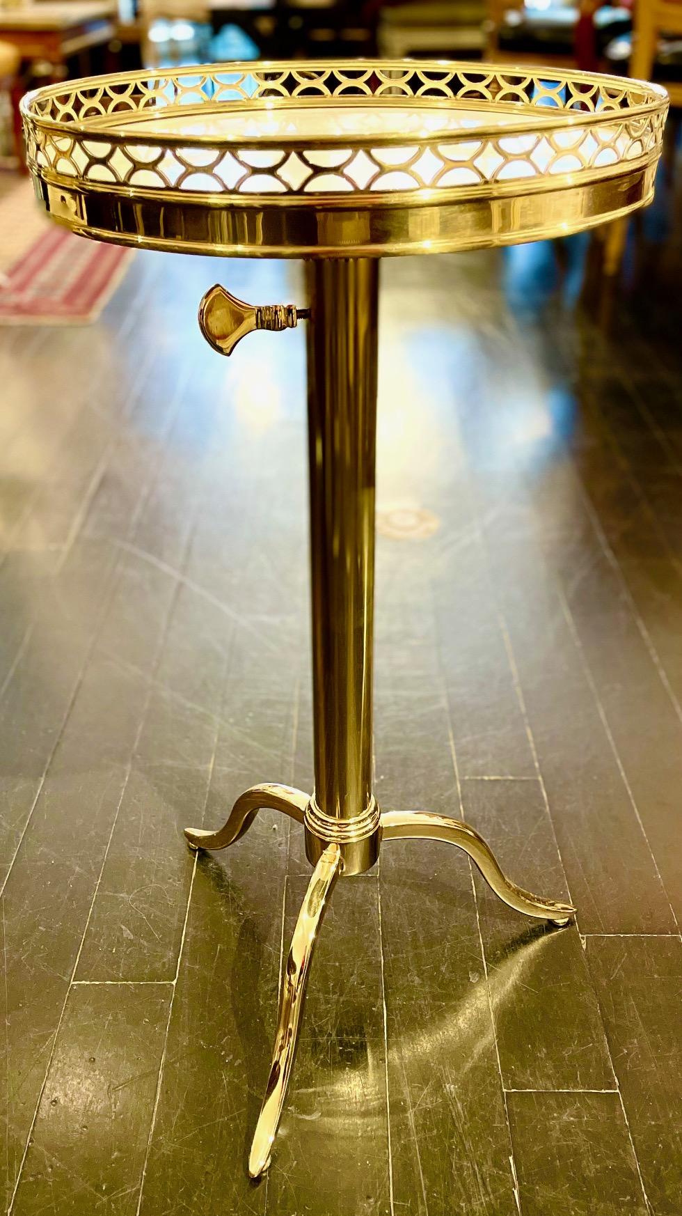 Table d'appoint Guéridon en bronze français à la manière de la Maison Toulouse, télescopique en vente 13