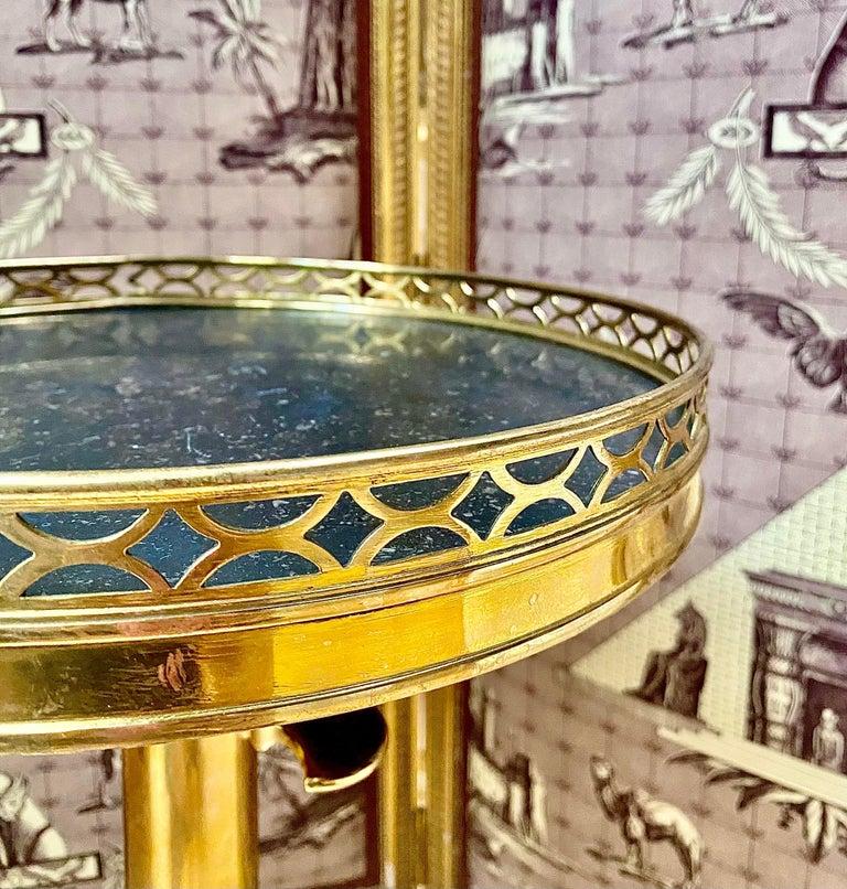 Français Table d'appoint Guéridon en bronze français à la manière de la Maison Toulouse, télescopique en vente
