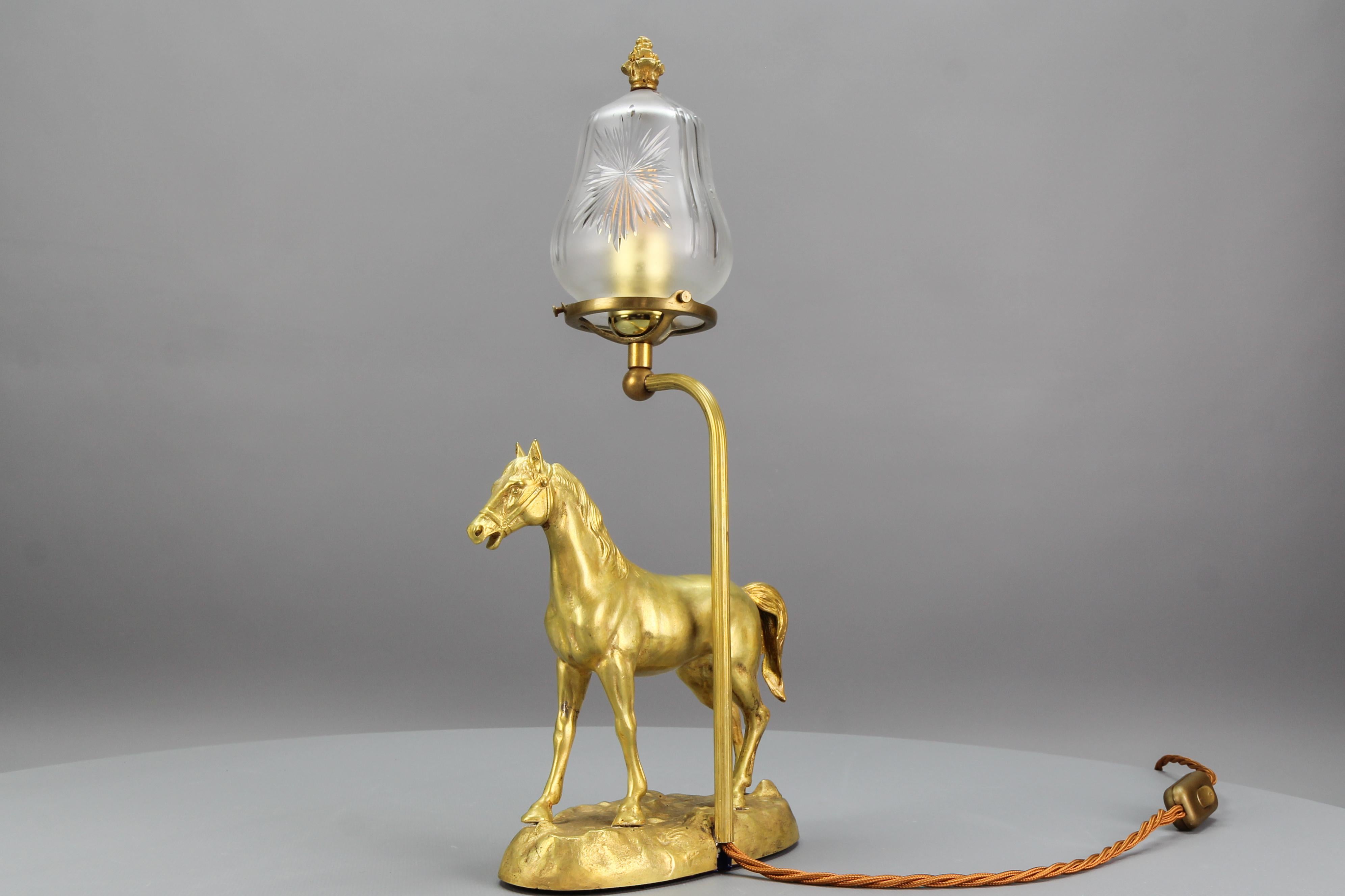 French Bronze Horse Sculpture and Cut Frosted Glass Table Lamp, ca 1950s For Sale 7