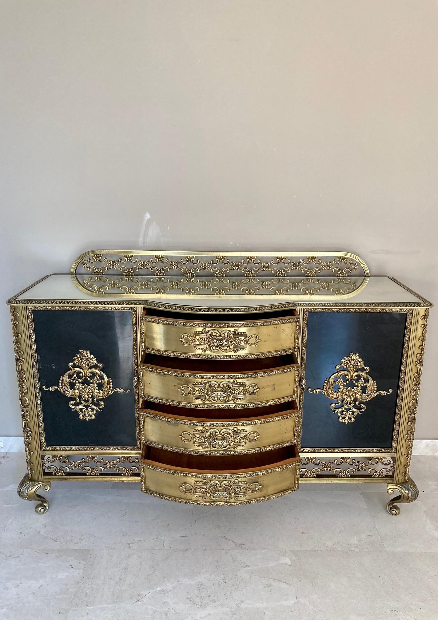 French Bronze Kidney Mirrored Dressing Table or Vanity with Four Drawers and Two In Good Condition In Miami, FL