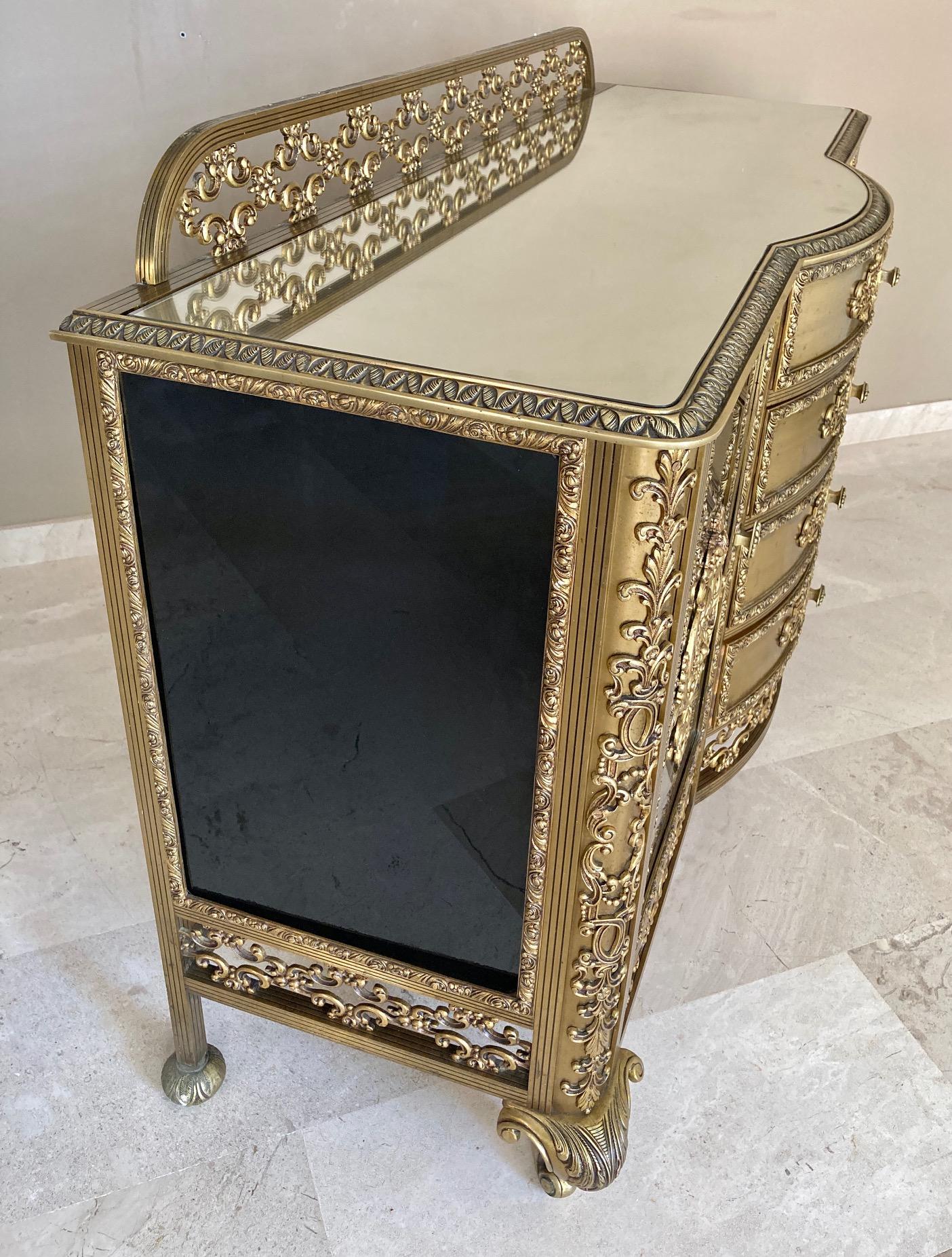 19th Century French Bronze Kidney Mirrored Dressing Table or Vanity with Four Drawers and Two