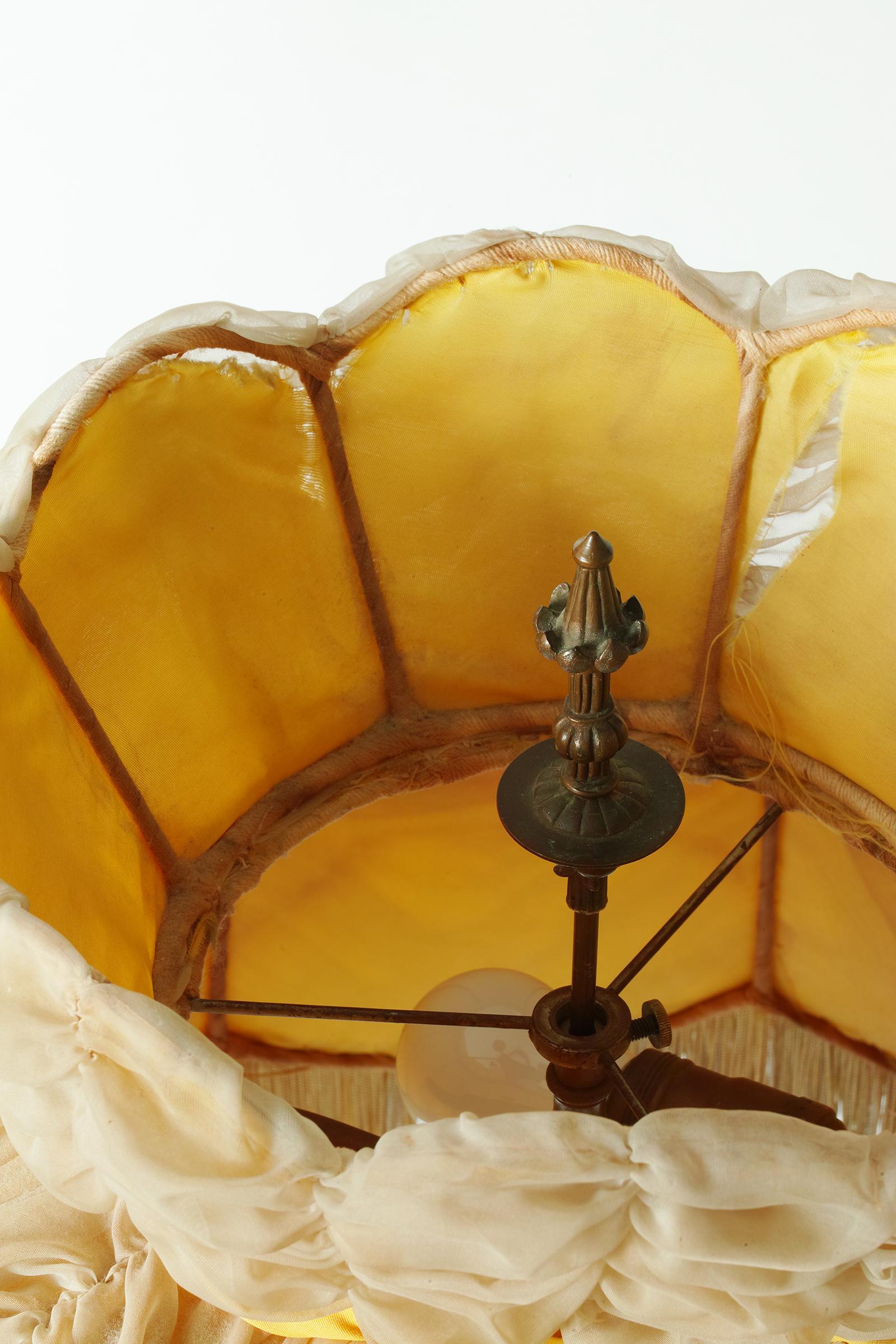 Lampe française en bronze d'Achille Collas d'après les cariatides de Jean Goulon 6