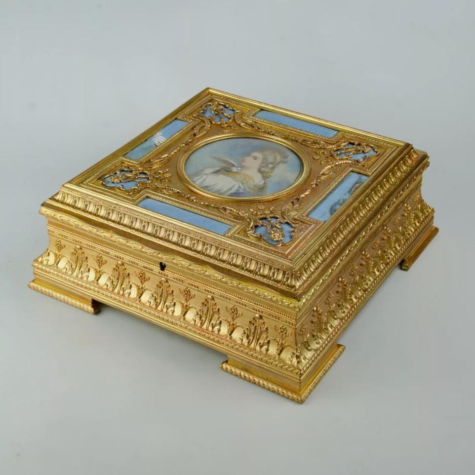 Art Nouveau French Bronze Miniature Portrait Jewelry Box For Sale