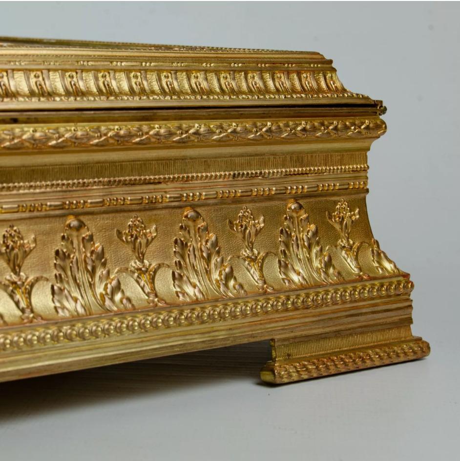 20th Century French Bronze Miniature Portrait Jewelry Box For Sale