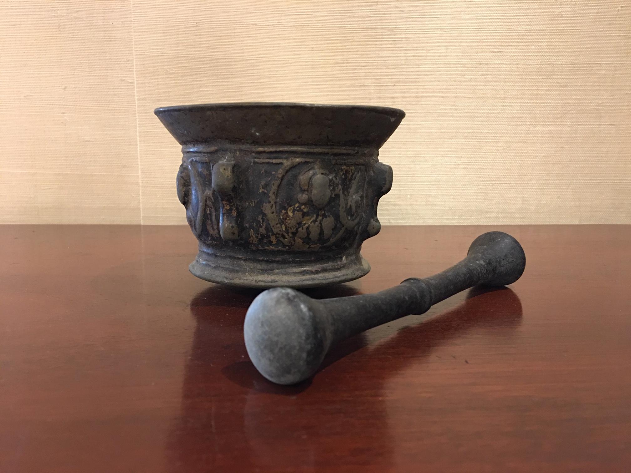 French bronze mortar and pestle, original patina, early 19th century. Pharmacy or herbalist antique bronze mortar. Handmade with pestle. Original patina.