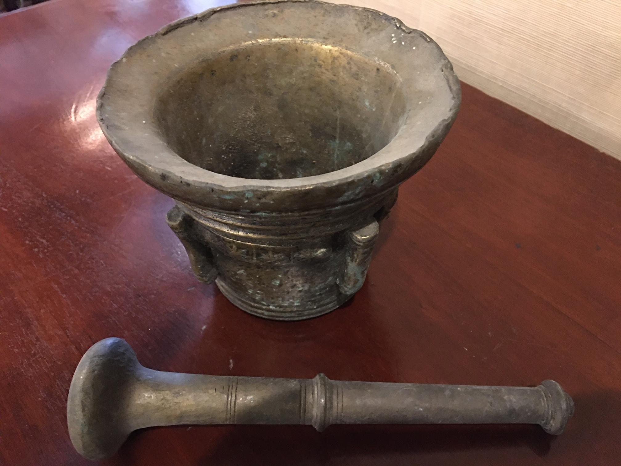 French Bronze Mortar and Pestle, Original Patina, Early 19th Century 1
