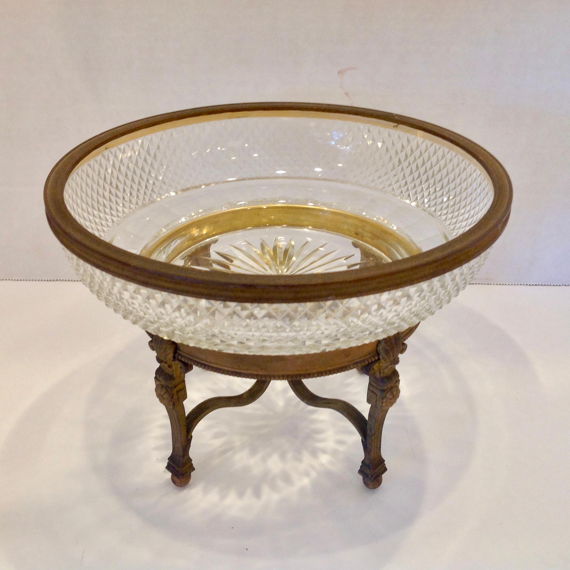 French Bronze Mounted Center Bowl In Good Condition For Sale In West Palm Beach, FL