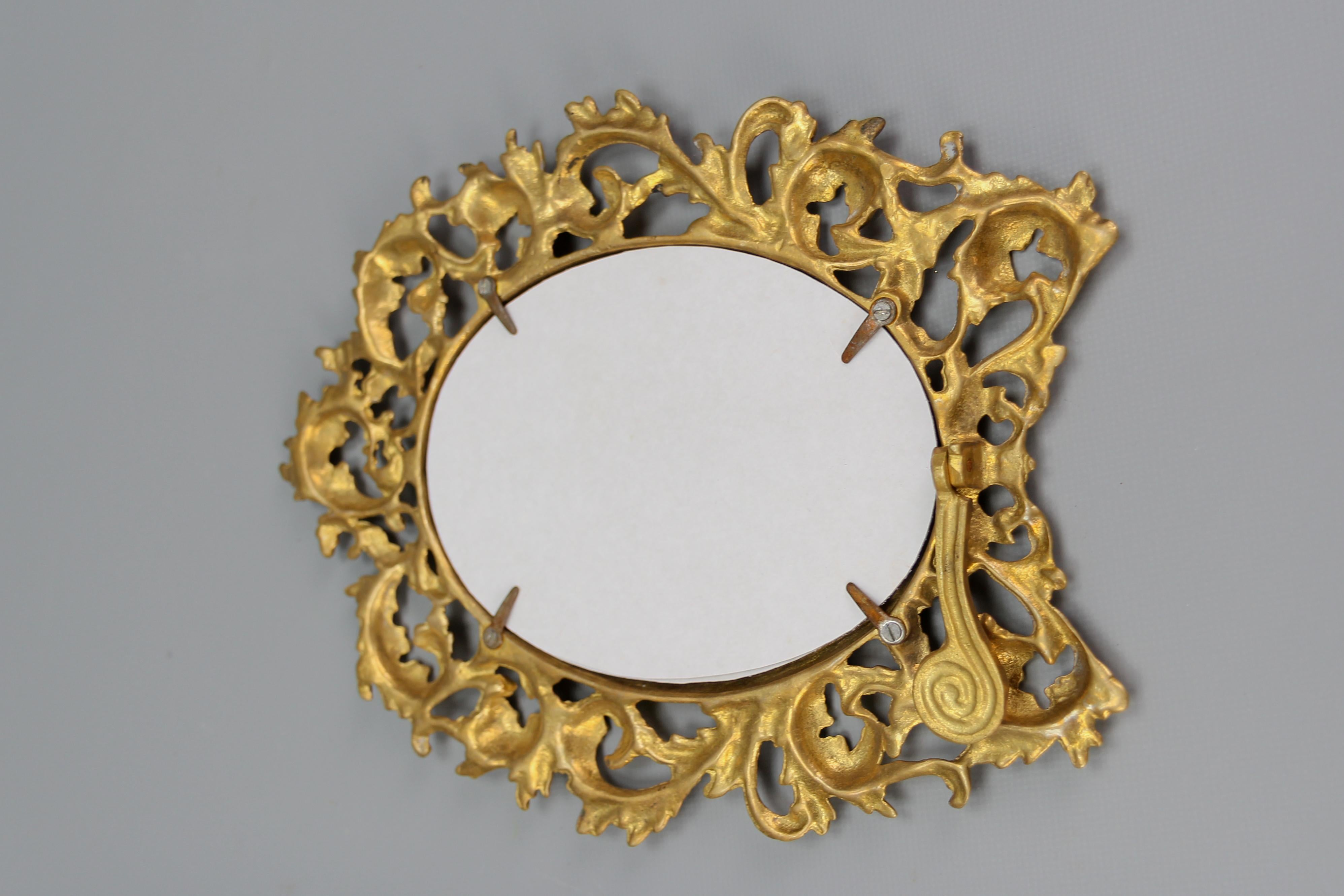Französische Bronze Neoklassischer Stil Oval Desktop Bilderrahmen im Angebot 14