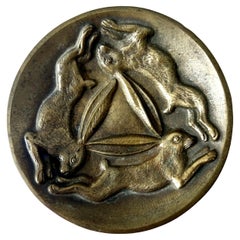 Französisches Bronze-Taschentablett mit länglichen Haren oder Hasen aus Bronze, 1930