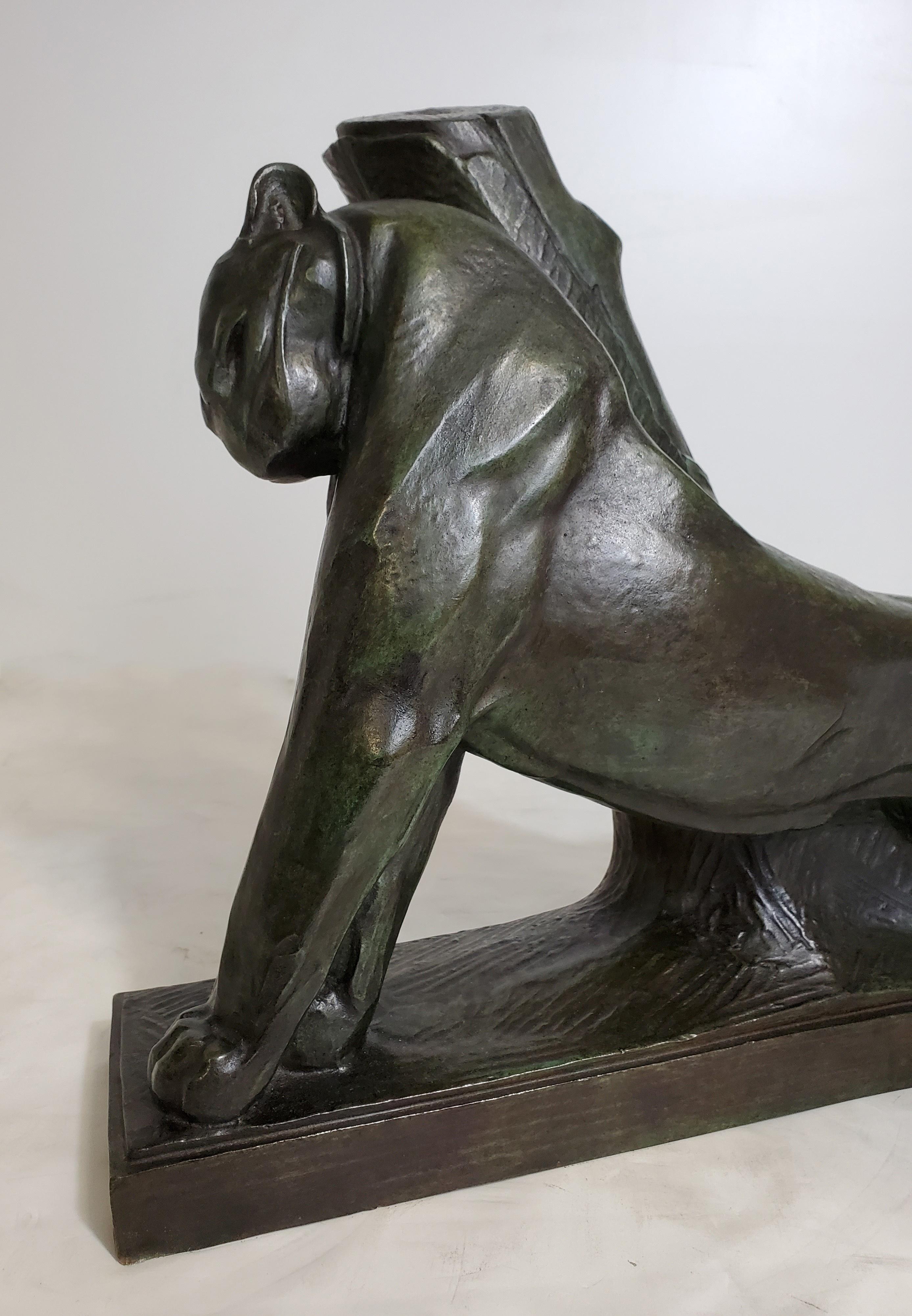 French Bronze Rare Sculpture of a Panther Bunting Signed André Vincent Becquerel In Good Condition For Sale In New York City, NY