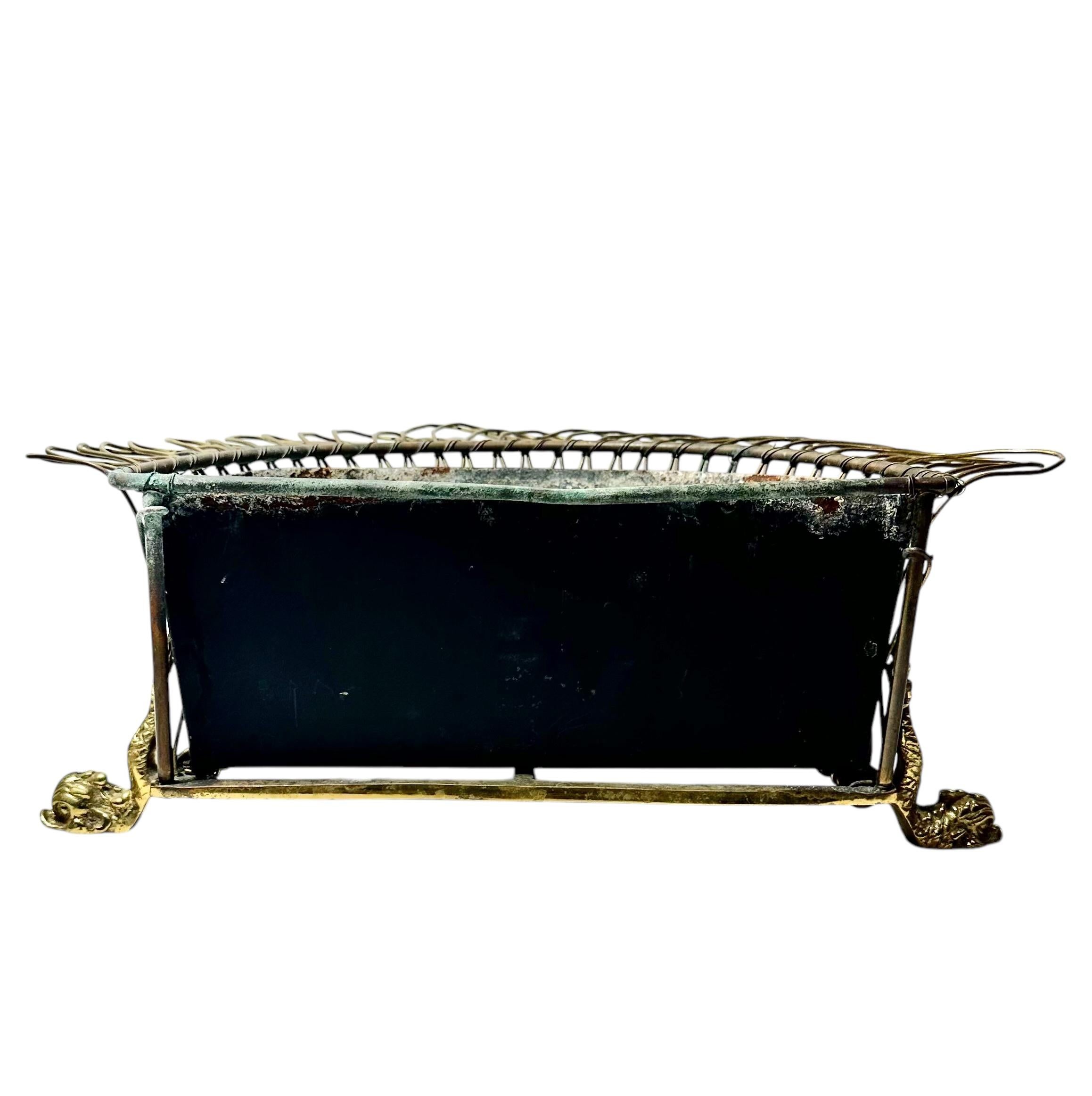 Giardiniera Regency in bronzo francese con delfini in vendita 4