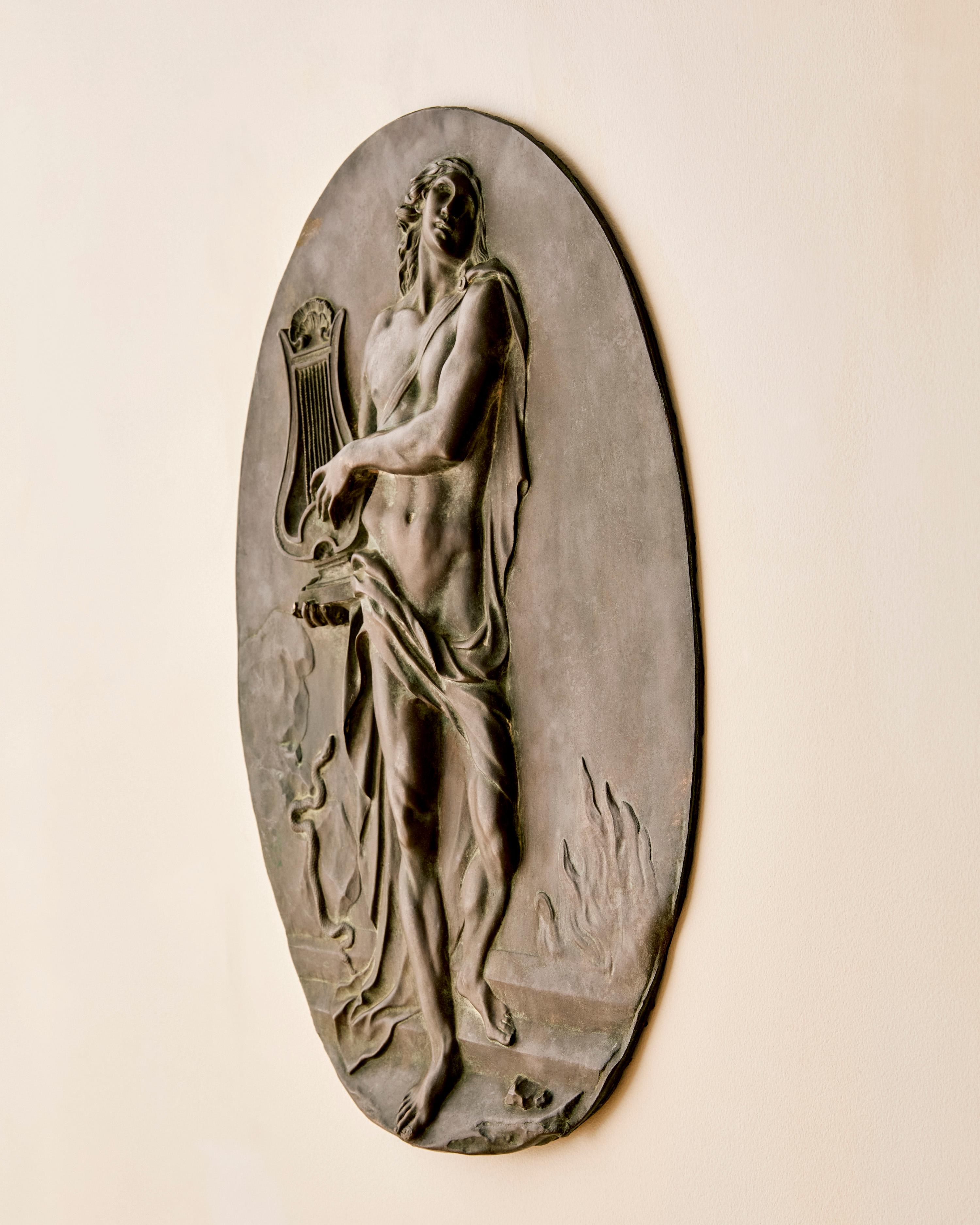 Français Plaque en relief en bronze français en vente