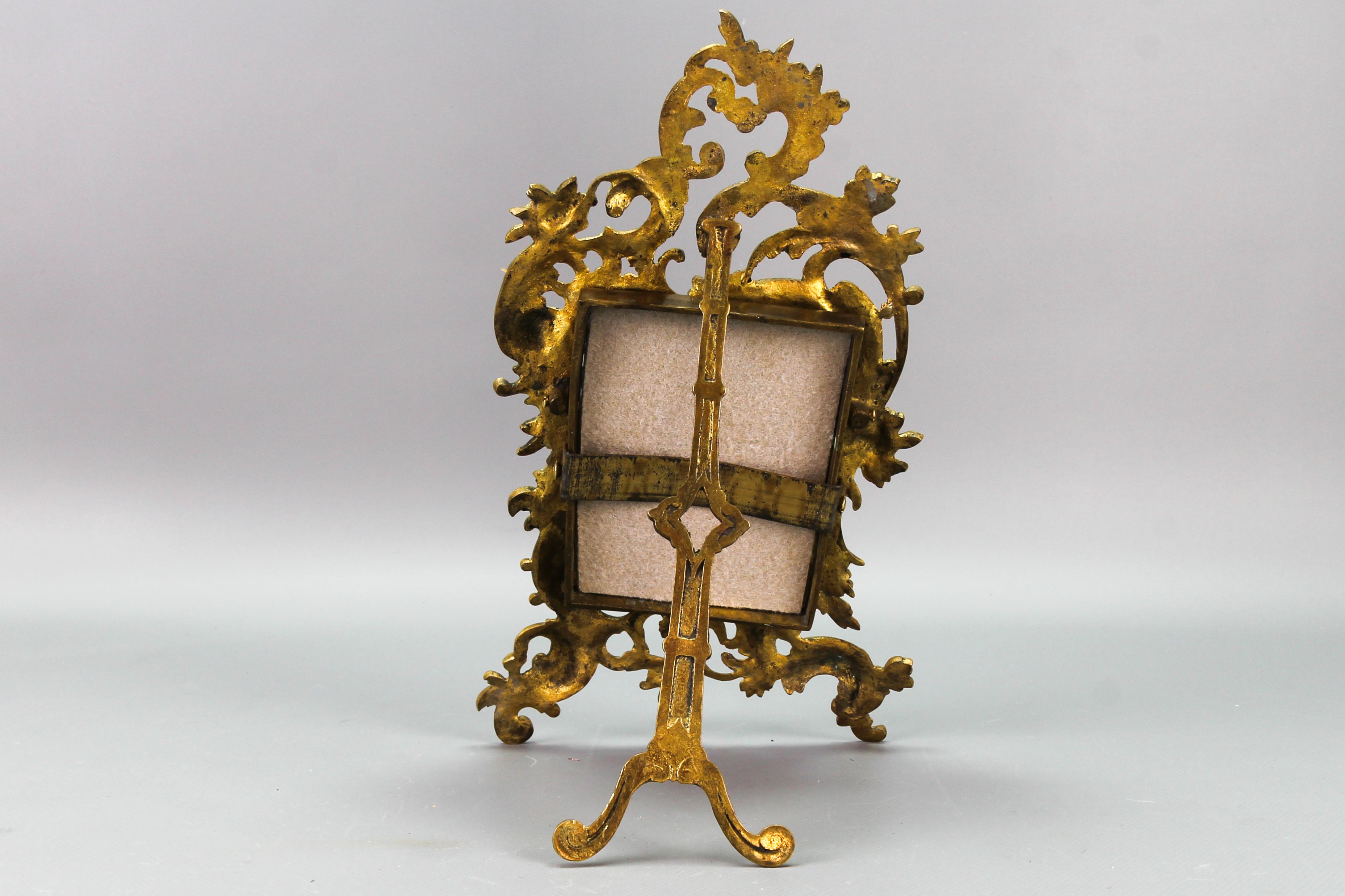 French Bronze Rococo Style Desktop Picture Frame In Good Condition For Sale In Barntrup, DE
