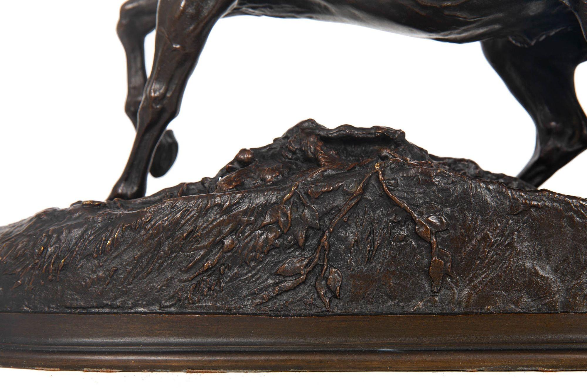 Sculpture en bronze française Cheval Libre d'après Pierre Jules Méne en vente 8