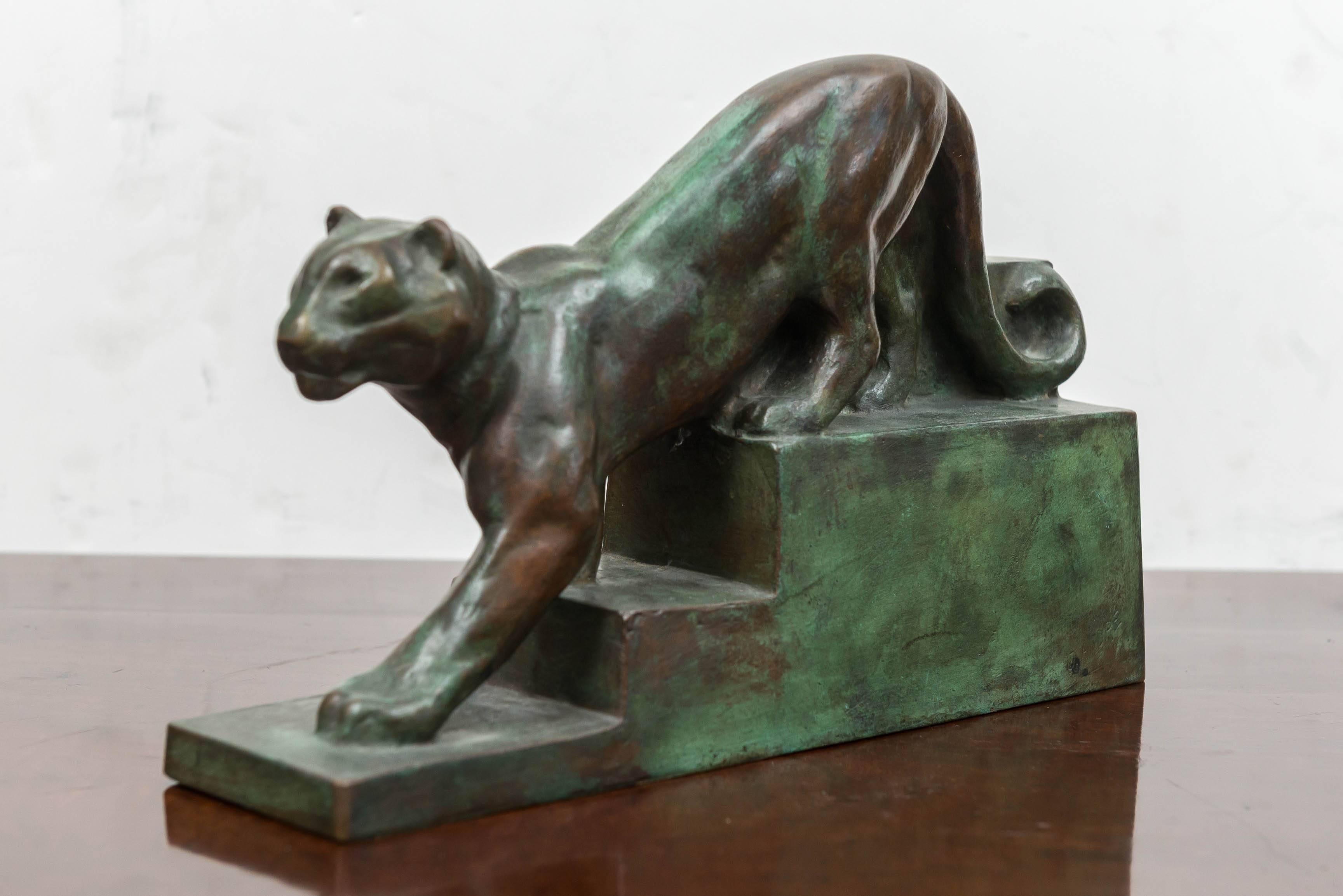 jaguar sculpture