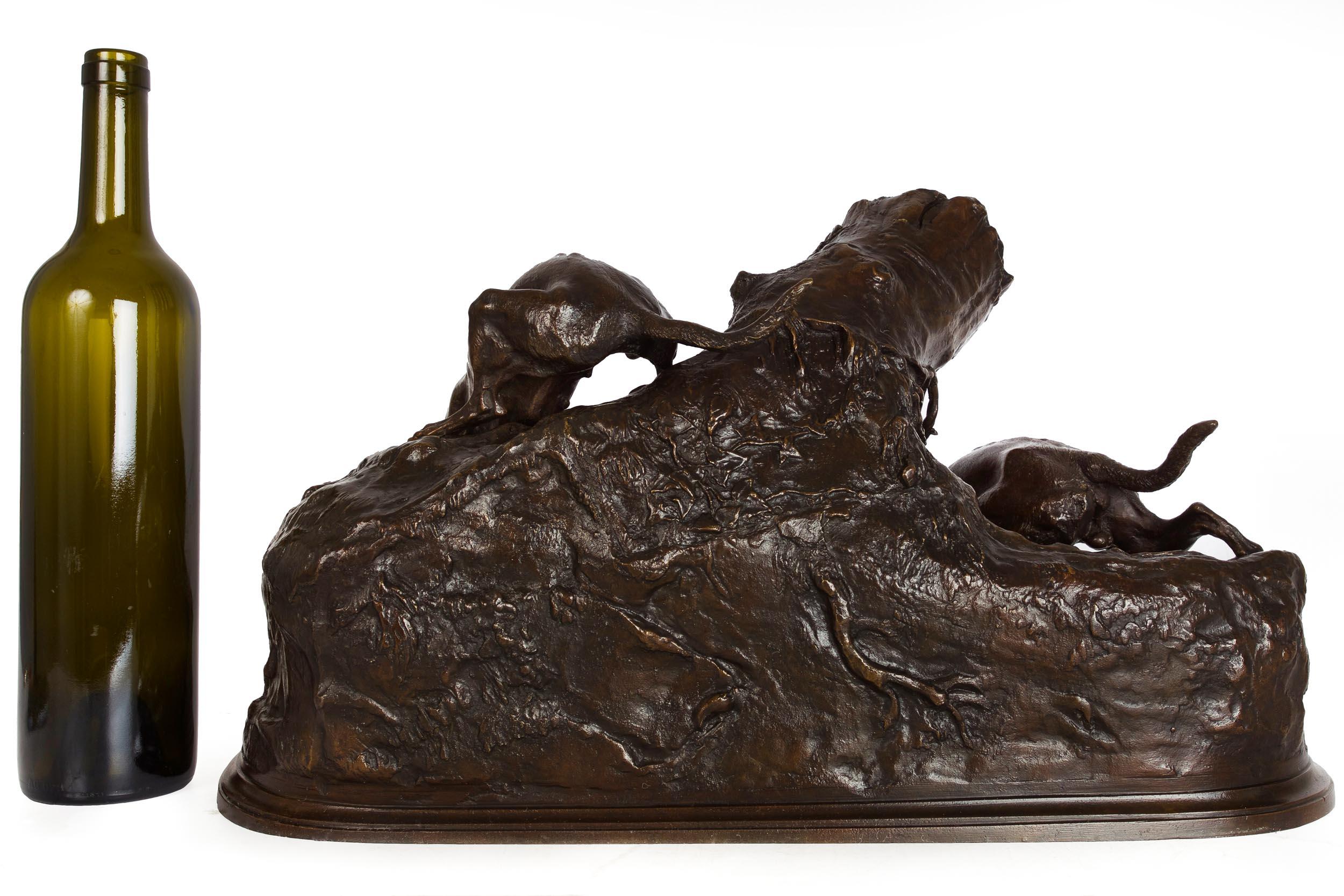 French Bronze Sculpture of Hound Dogs Hunting Fox by Pierre Jules Mene In Good Condition In Shippensburg, PA