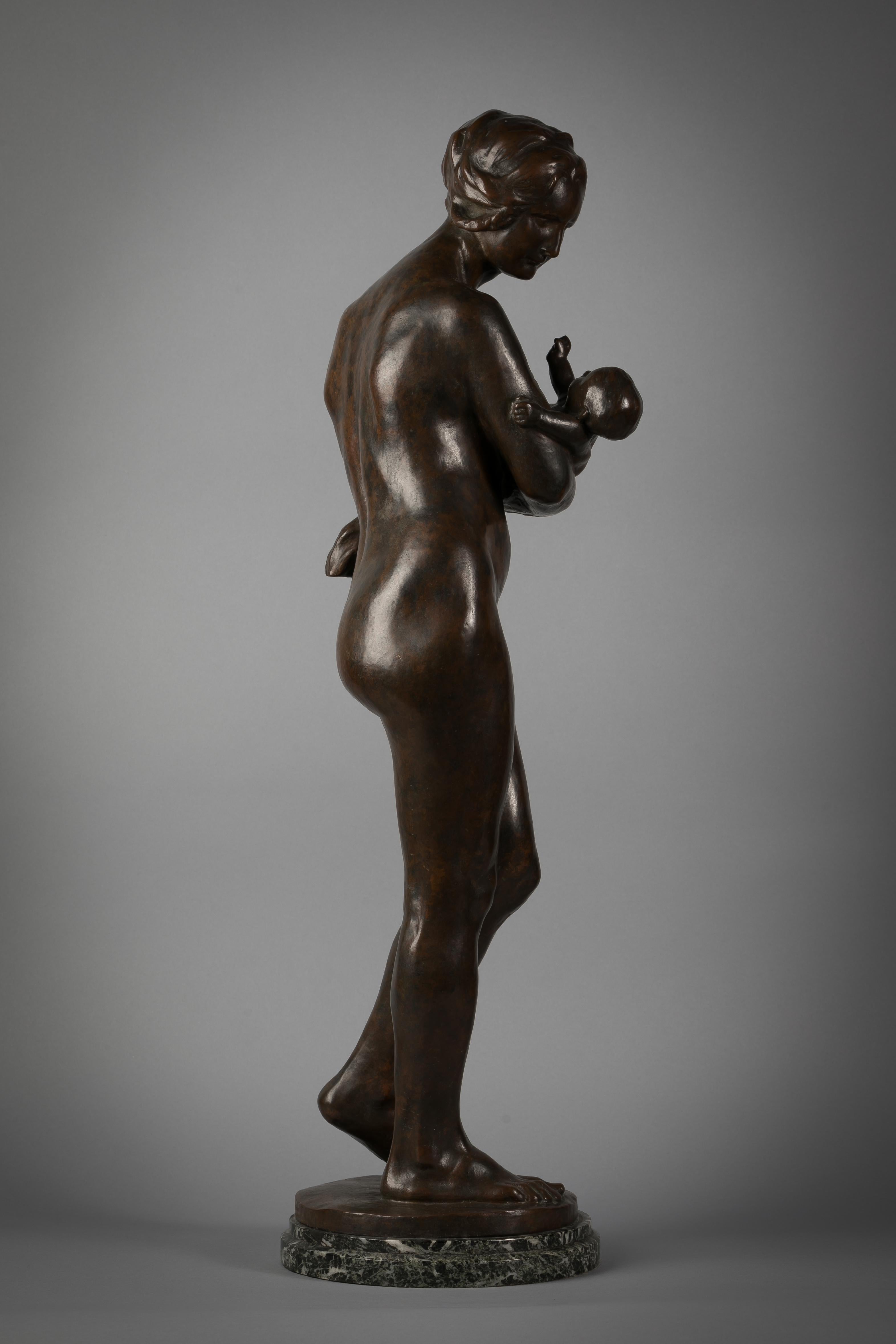French Bronze Sculpture of Mother and Child, by Paul Dubois In Excellent Condition In New York, NY