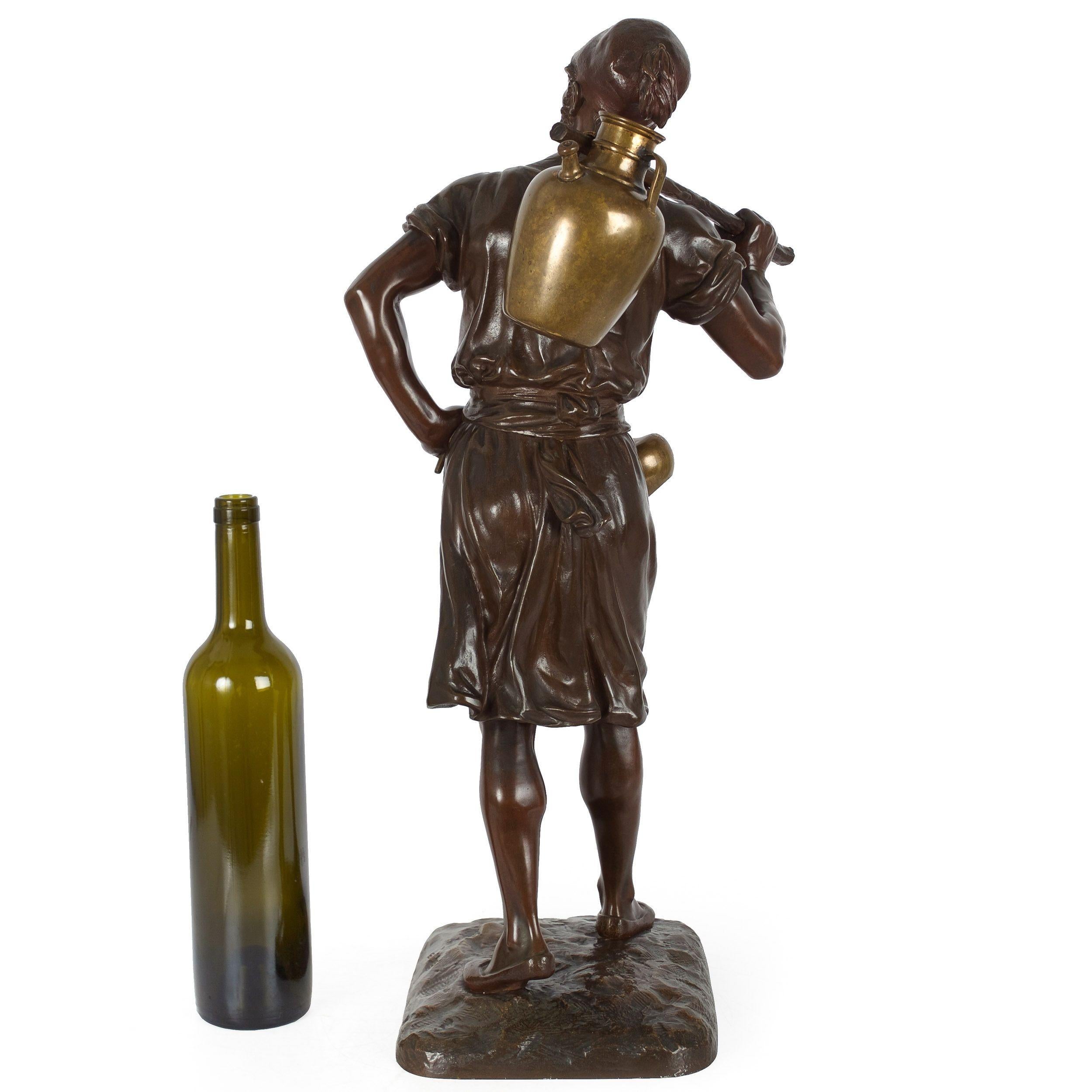 Français Sculpture française en bronze du « porteur d'eau tunisien » par Marcel Debut en vente