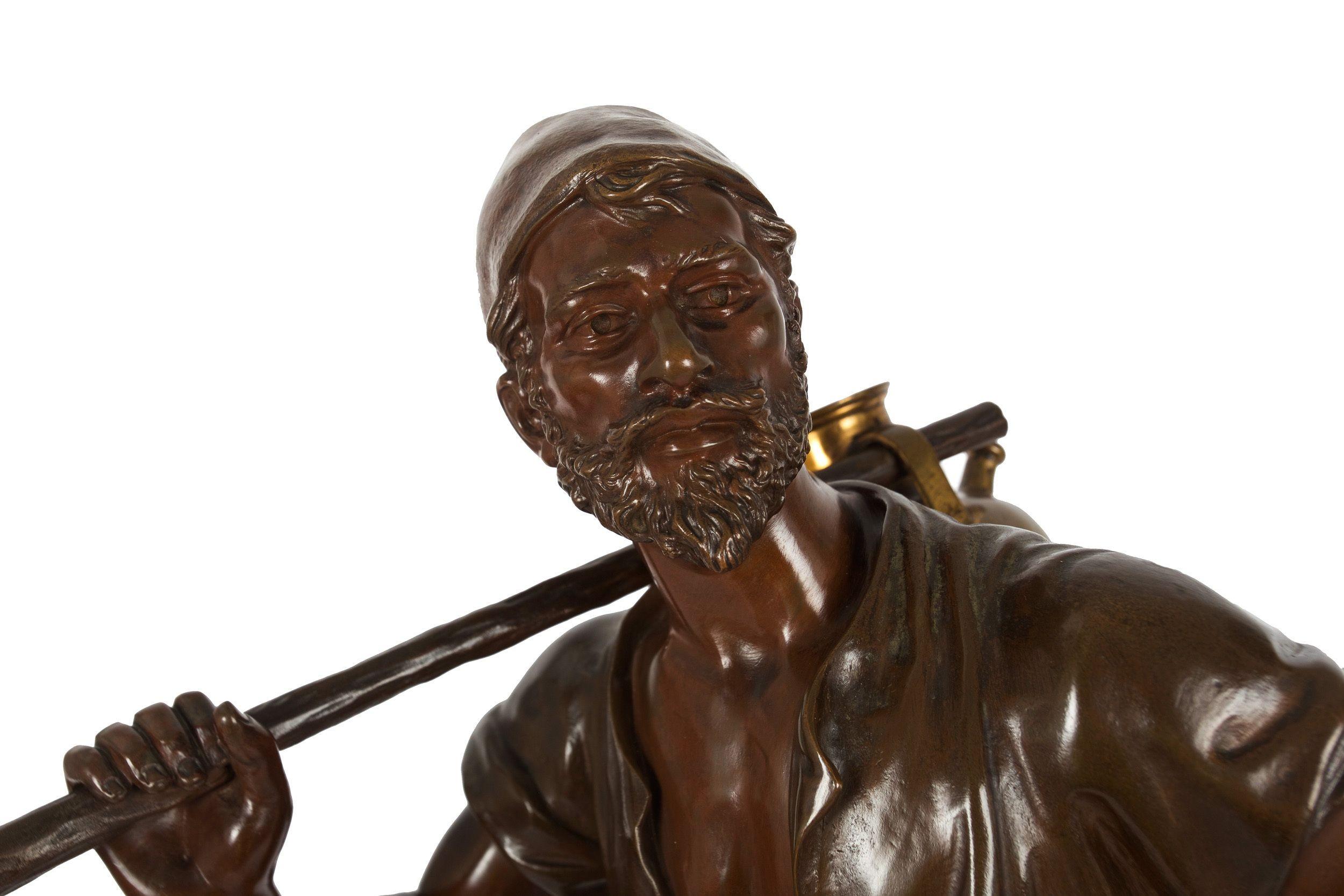 Sculpture française en bronze du « porteur d'eau tunisien » par Marcel Debut Bon état - En vente à Shippensburg, PA