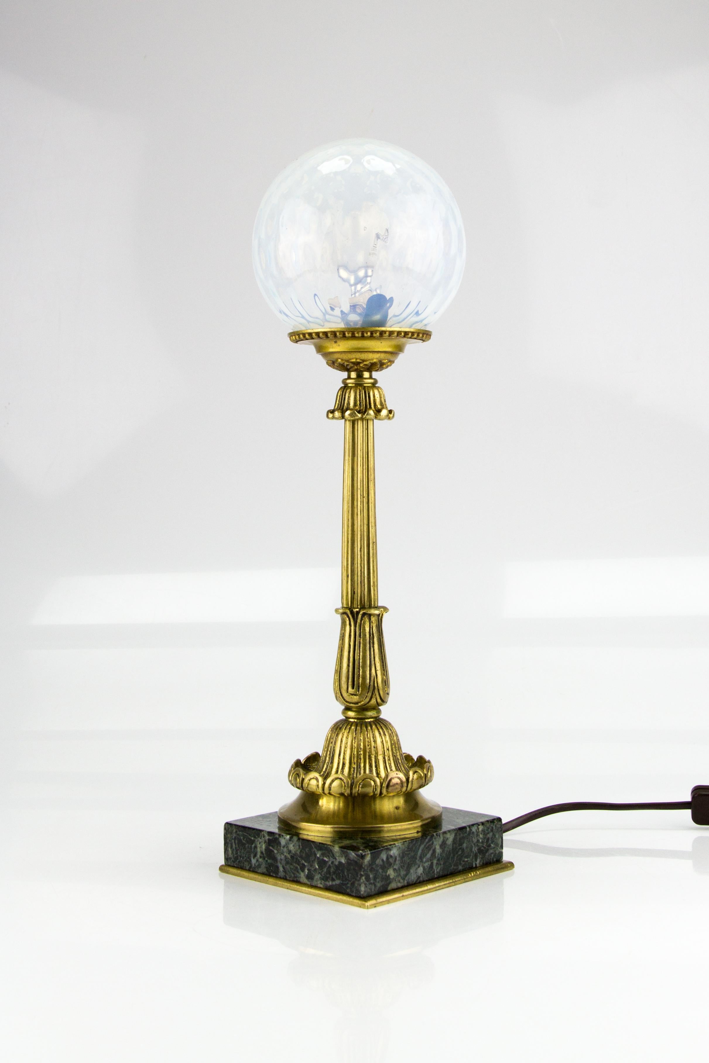 French Bronze Table Lamp with Marble Base and Opalescent Glass Shade, 1930s 4