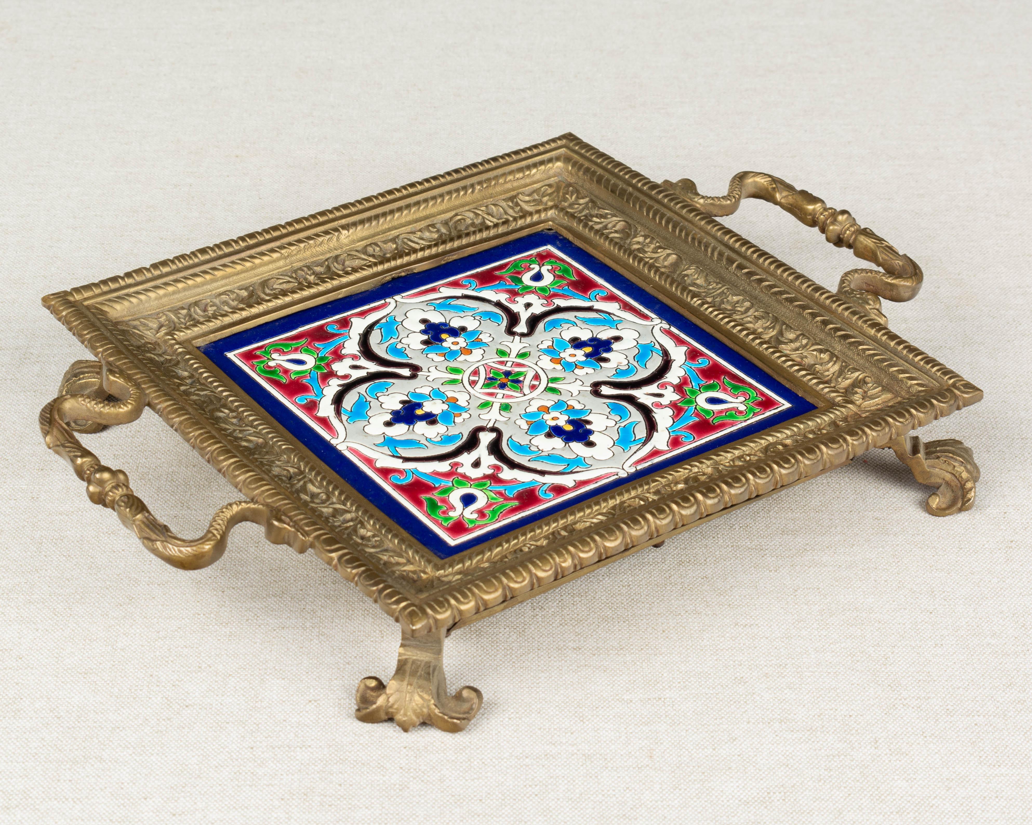 Moulage Dessous de plat en bronze français et carreaux de céramique Longwy