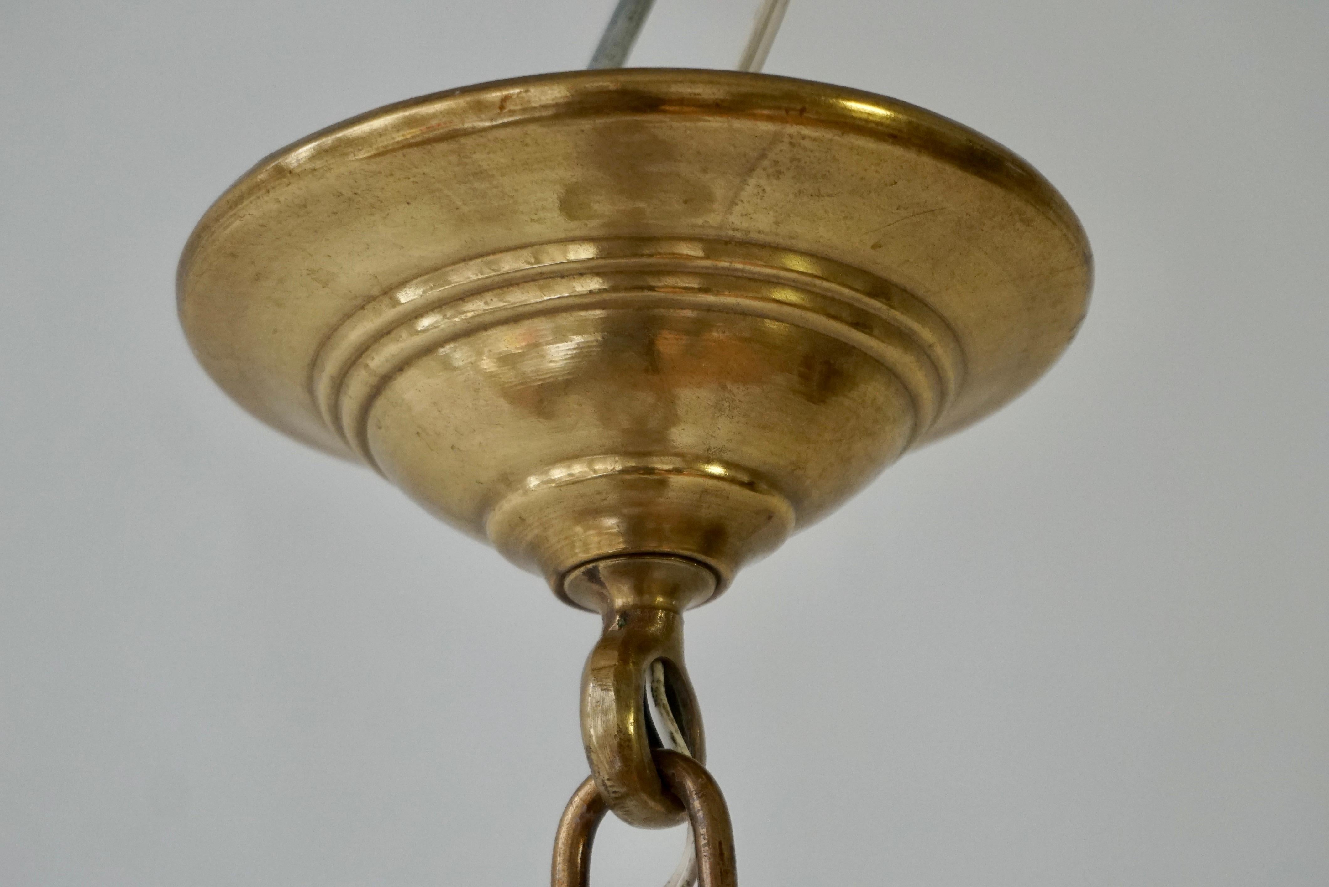 Französische Bronze-Laterne aus weißem strukturiertem Glas mit 6 Seiten und 3 Lichtern im Angebot 10