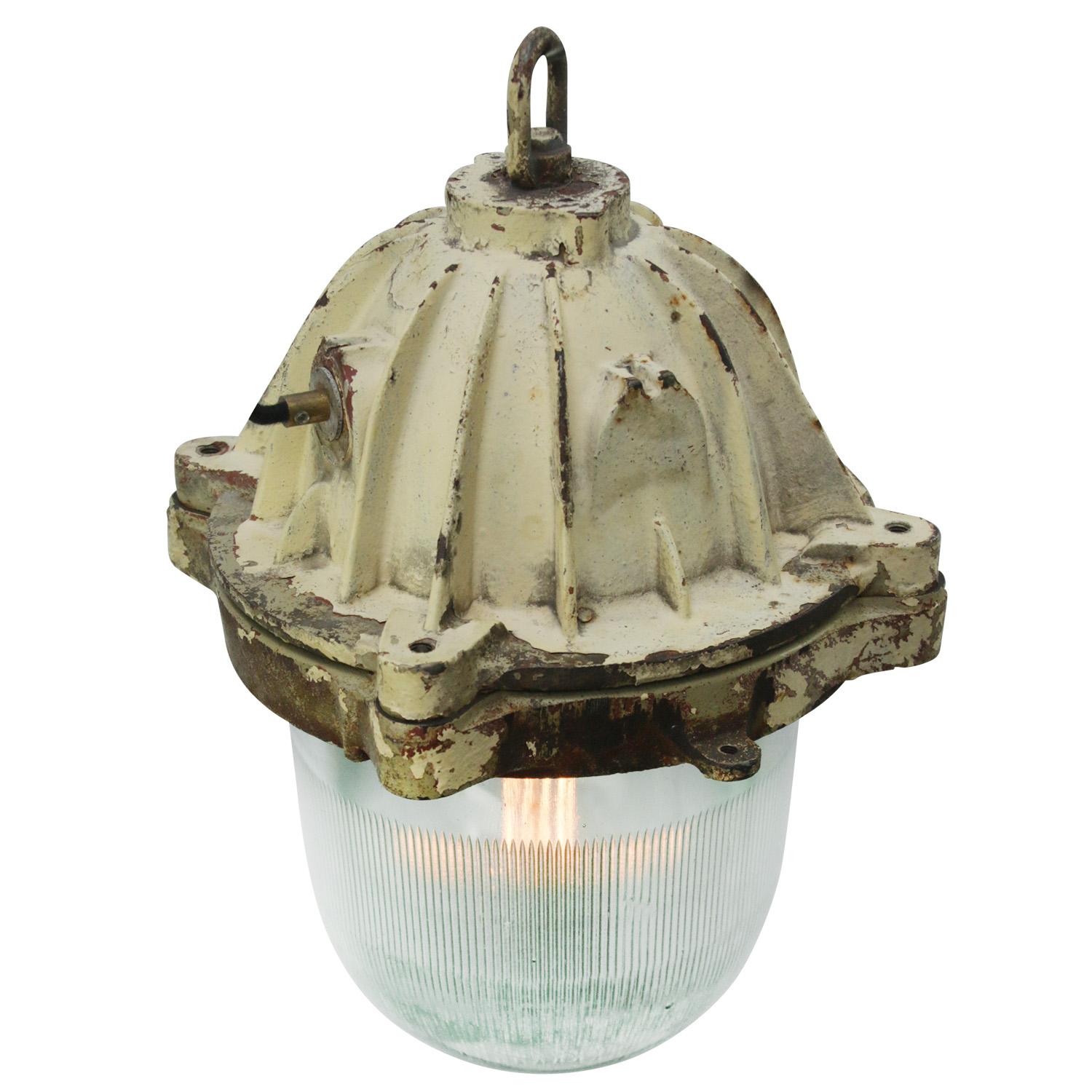 Extra large French industrial hanging lamp by Mapelec Amiens.
Brown cast iron.
Clear striped glass.

Weight: 21.70 kg / 47.8 lb.

Priced per individual item. All lamps have been made suitable by international standards for incandescent light