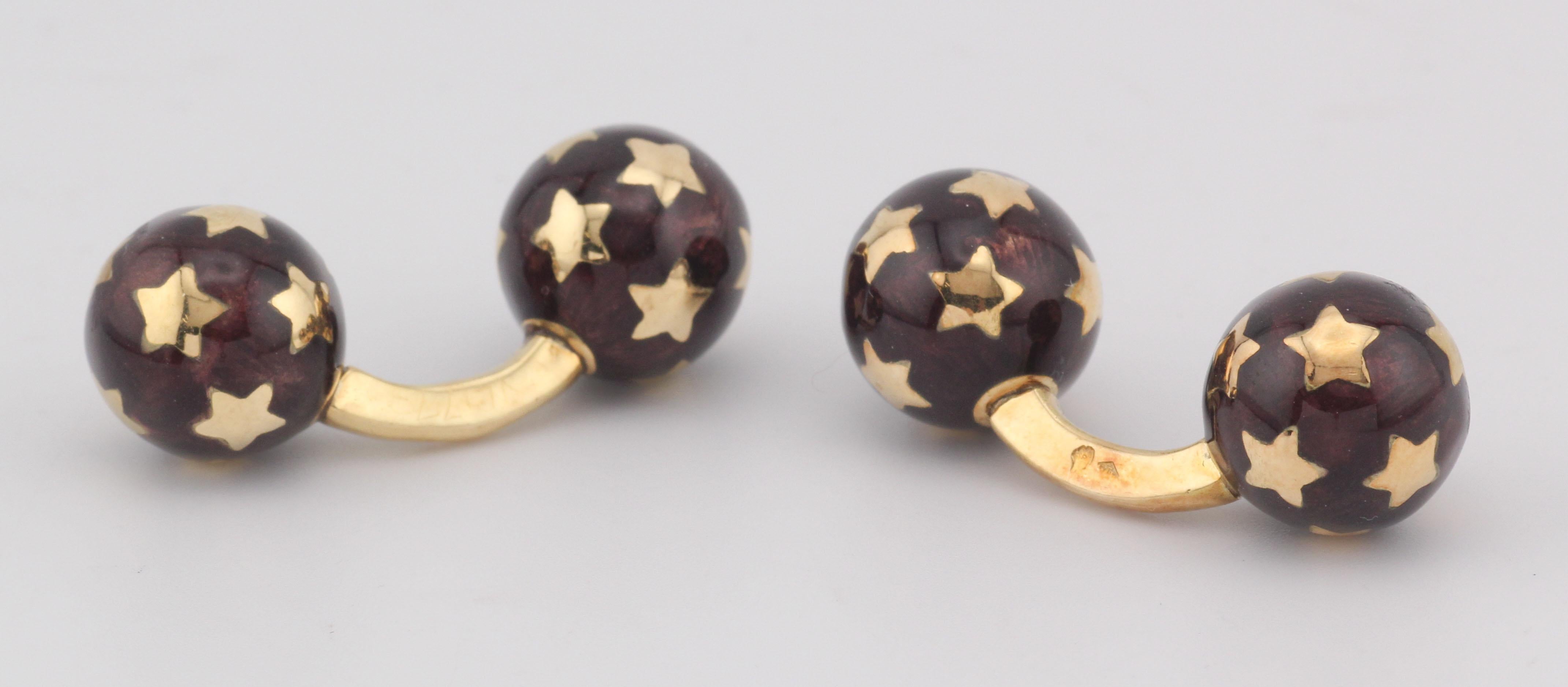 Gemelos de esmalte marrón francés con motivo de estrella en oro amarillo de 18k en venta 1