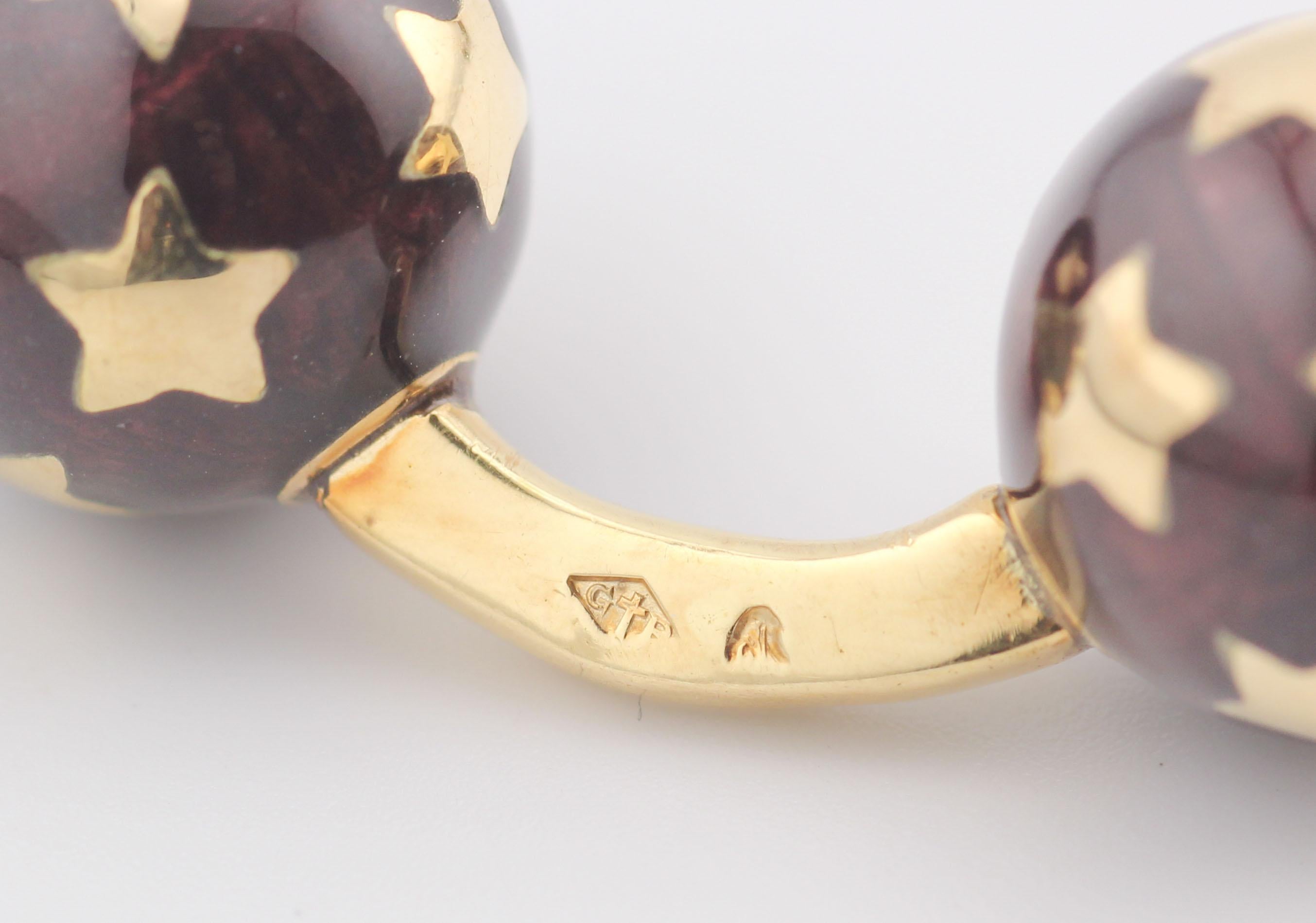 Gemelos de esmalte marrón francés con motivo de estrella en oro amarillo de 18k en venta 2