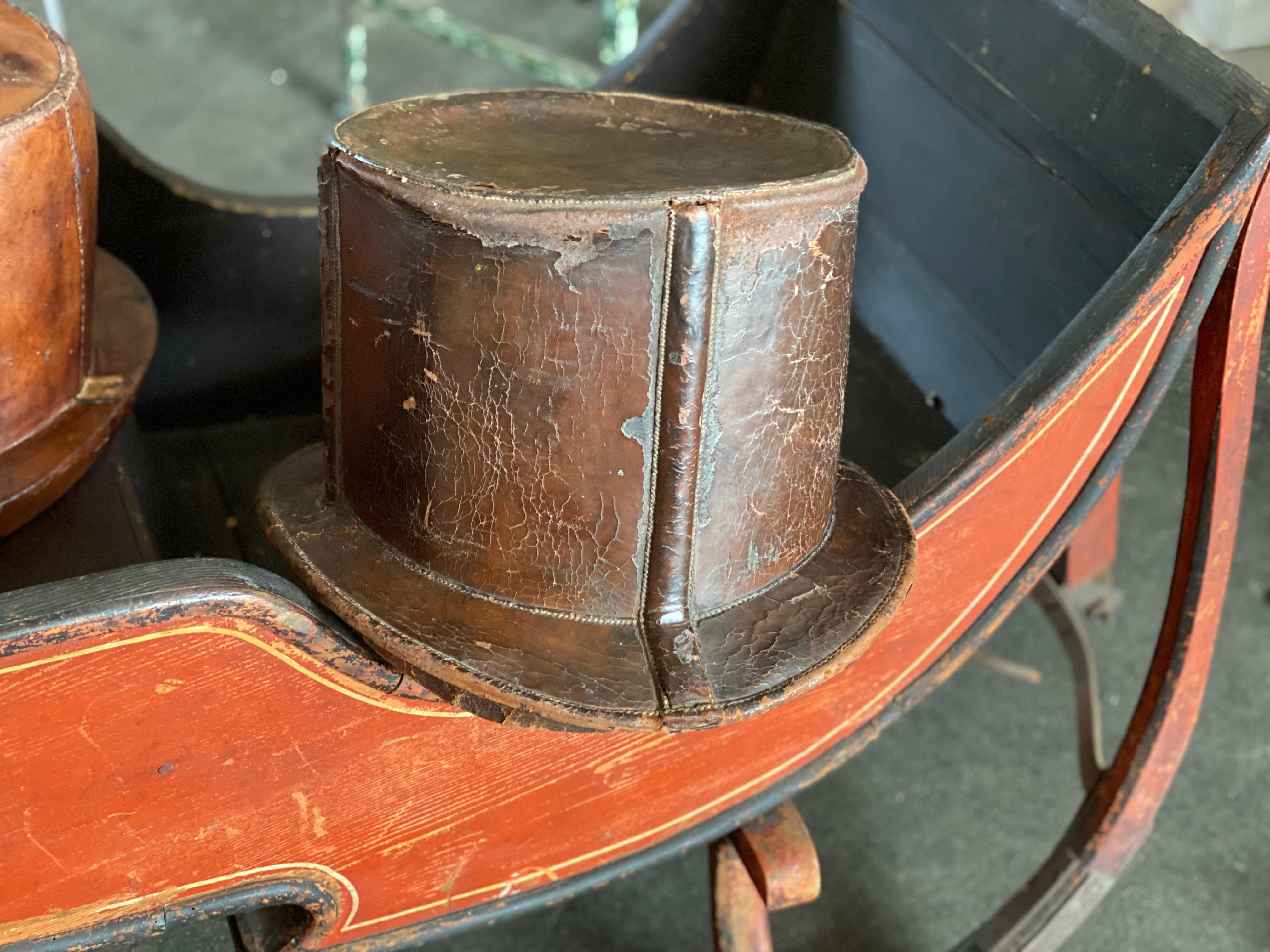 Biedermeier French Brown Hat Box for Cylinders, Early 19th Century For Sale