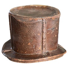 Antique French Brown Hat Box for Cylinders, Early 19th Century