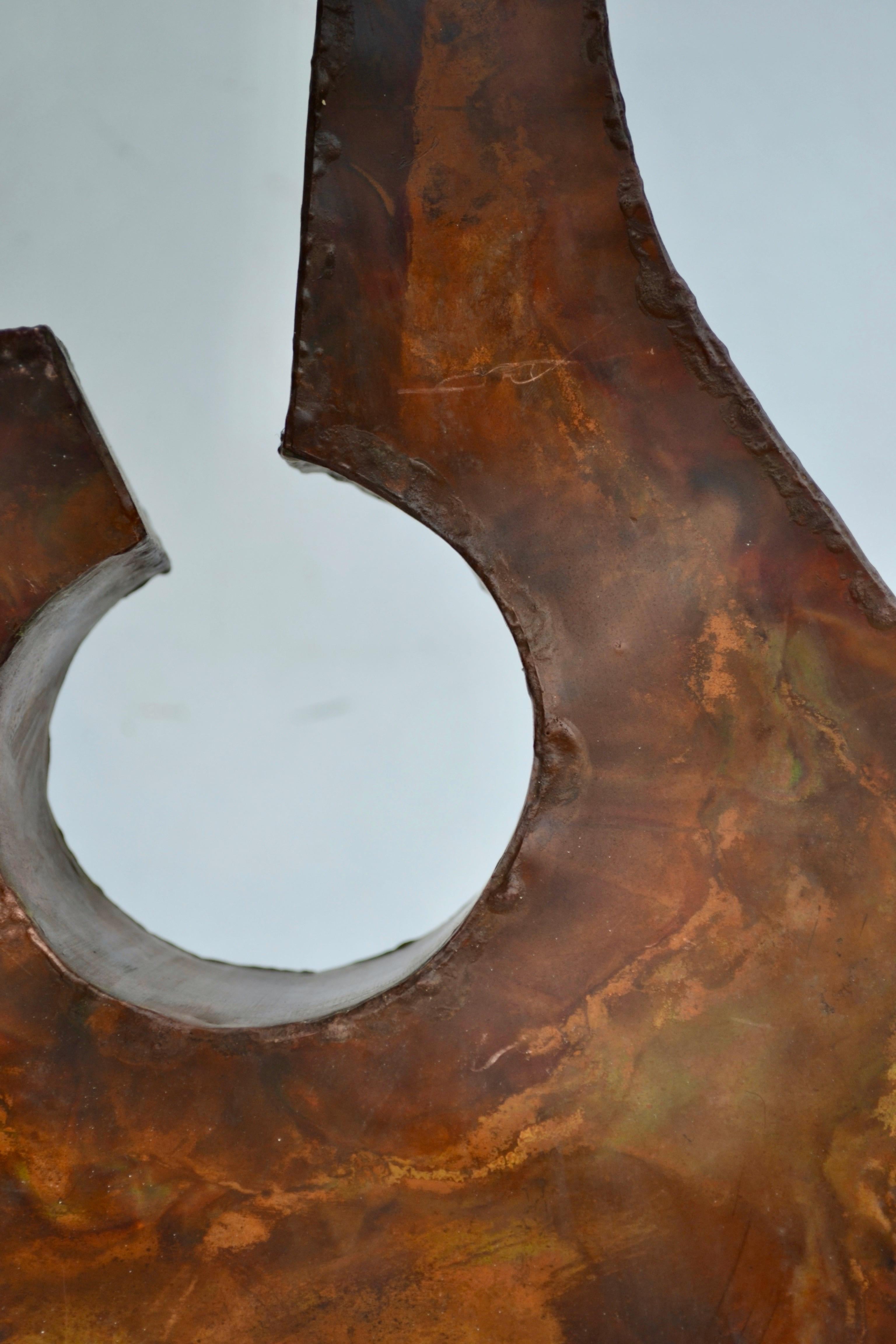 French Brutalist Brazed-Copper Table Lamp, Signed and Dated 1975 For Sale 6