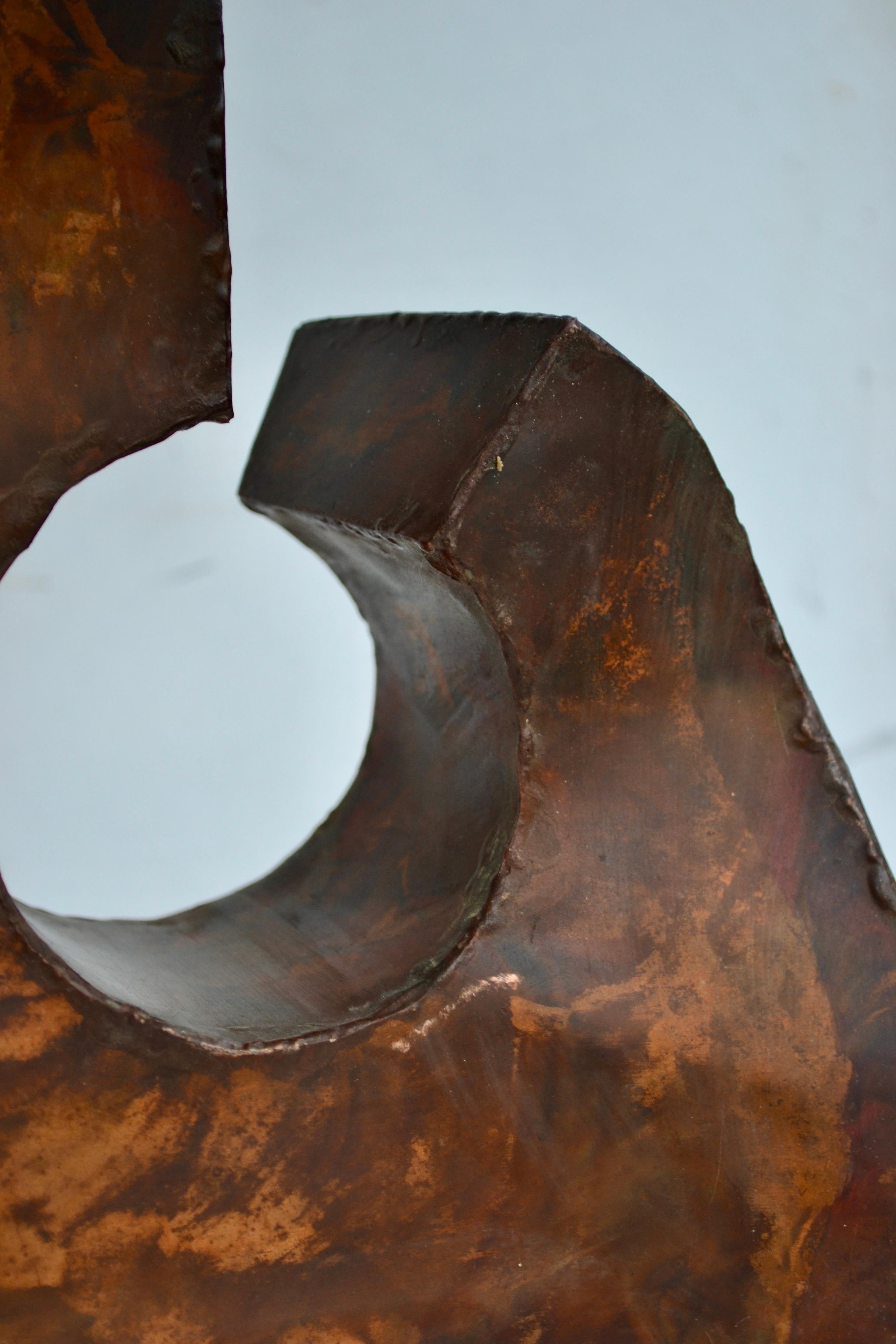 French Brutalist Brazed-Copper Table Lamp, Signed and Dated 1975 For Sale 8