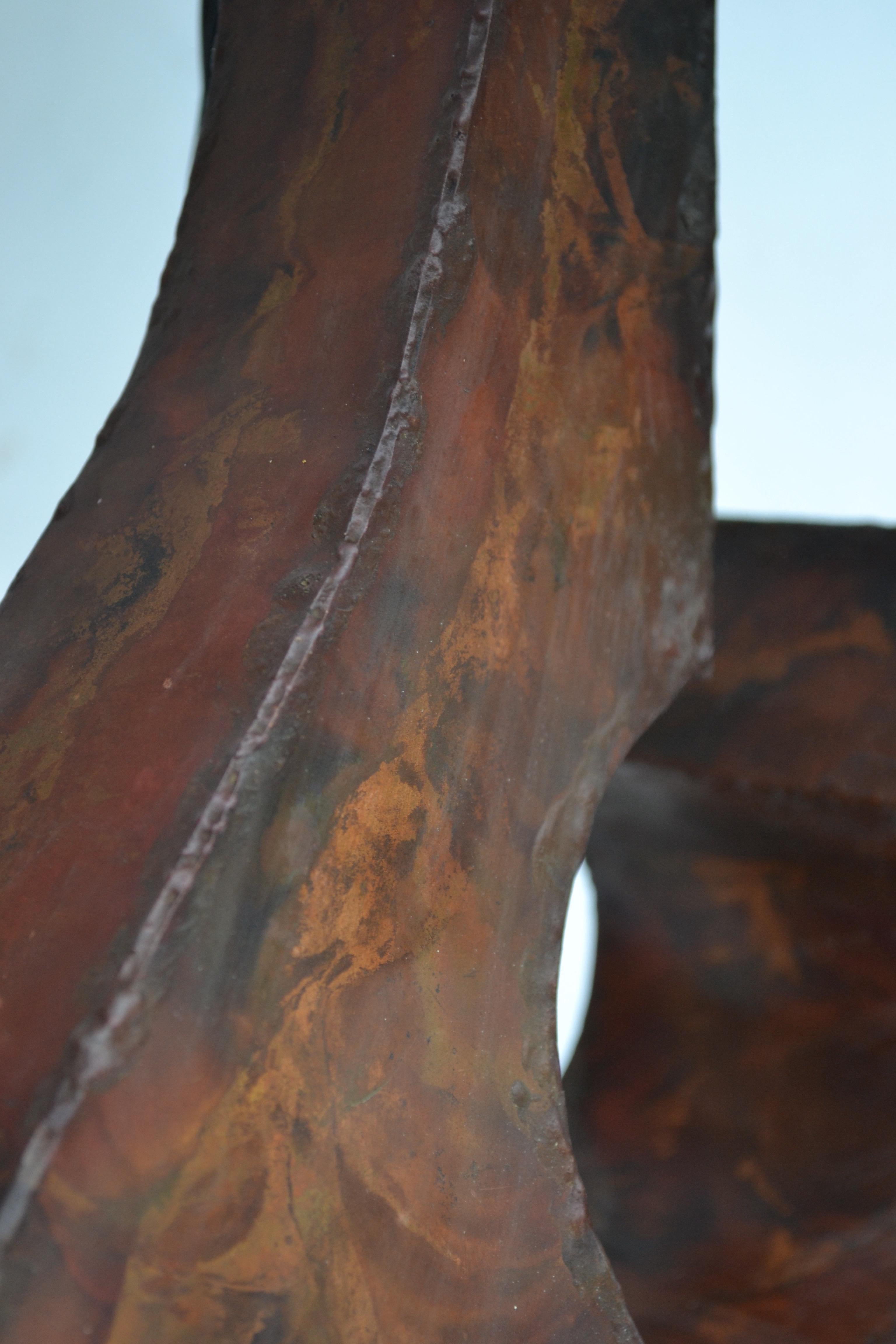 French Brutalist Brazed-Copper Table Lamp, Signed and Dated 1975 For Sale 9